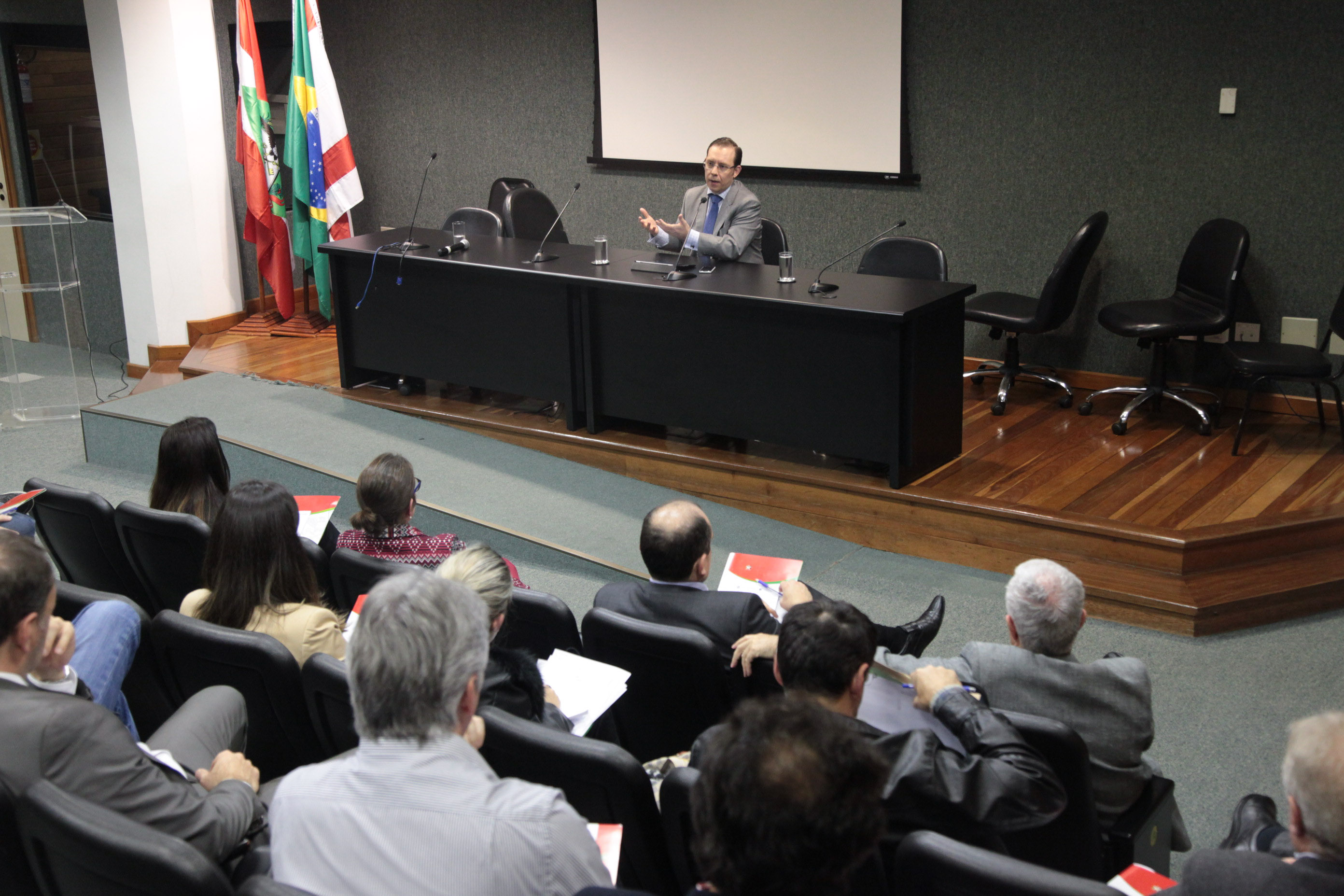 Curso Condutas Vedadas aos Agentes Públicos em Período Eleitoral