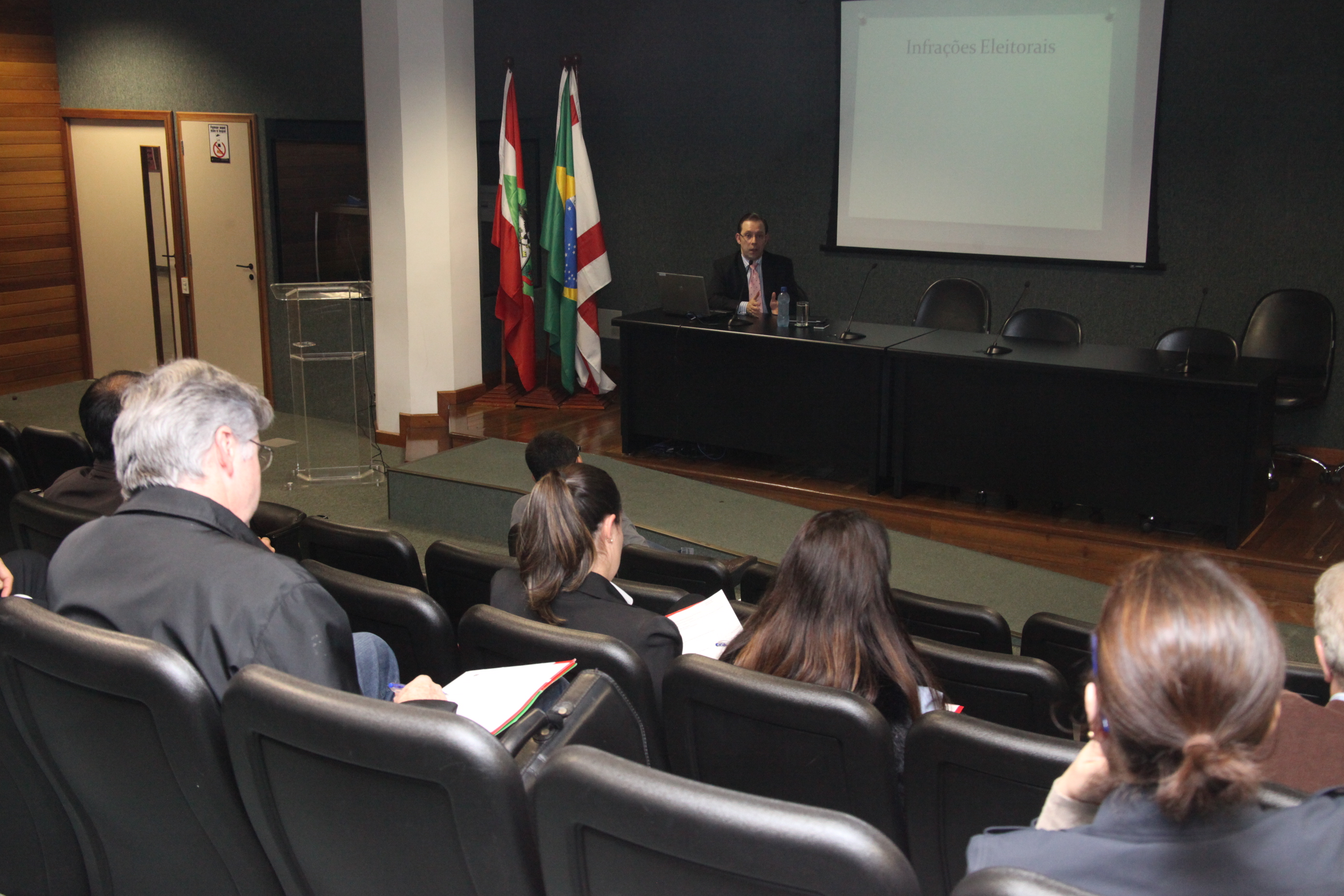 Curso Condutas Vedadas aos Agentes Públicos em Período Eleitoral. Foto: Fábio Queiroz / Agência AL