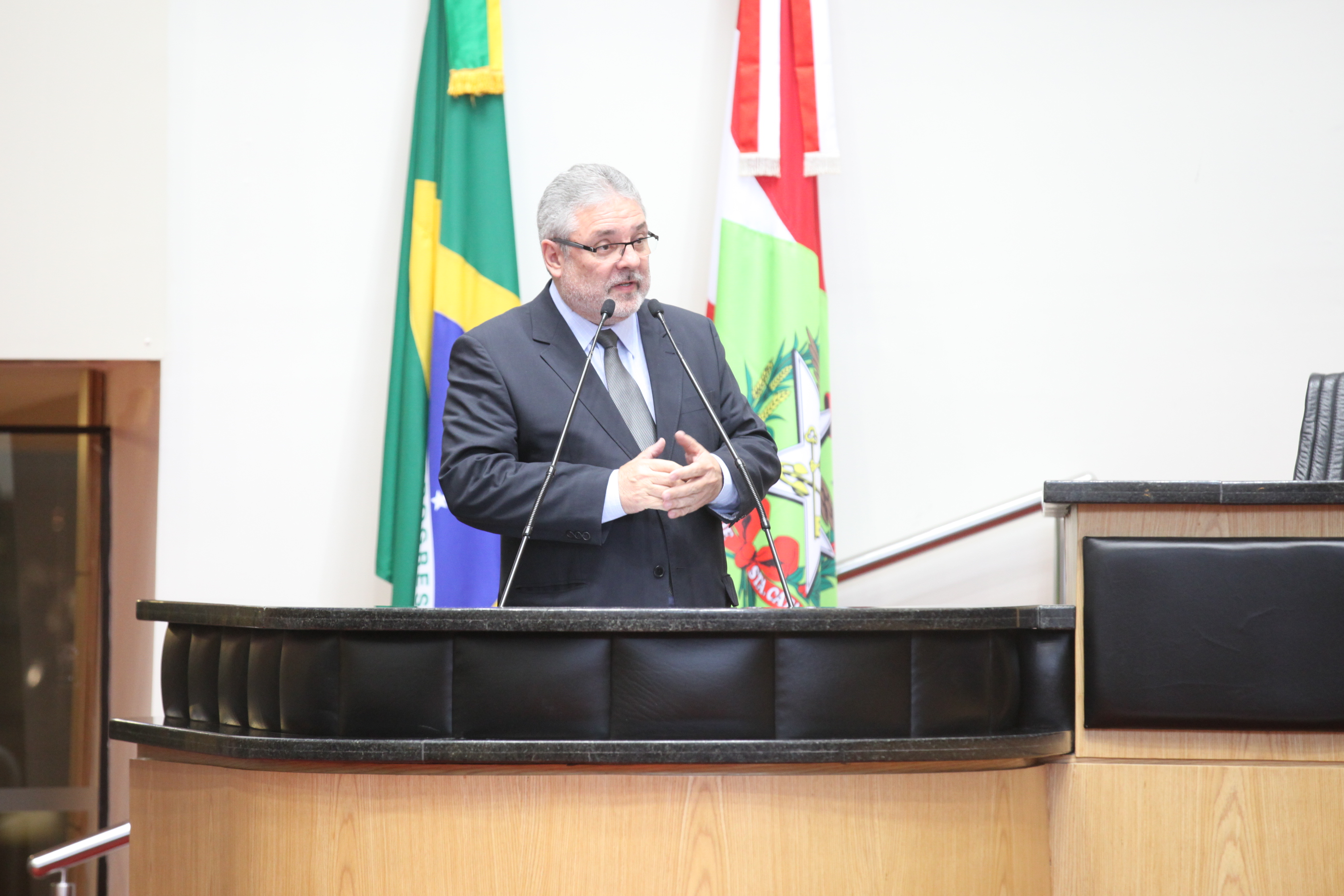 Deputado Paulo França (PMDB). Sessão Ordinária. Foto: Fábio Queiroz / Agência AL