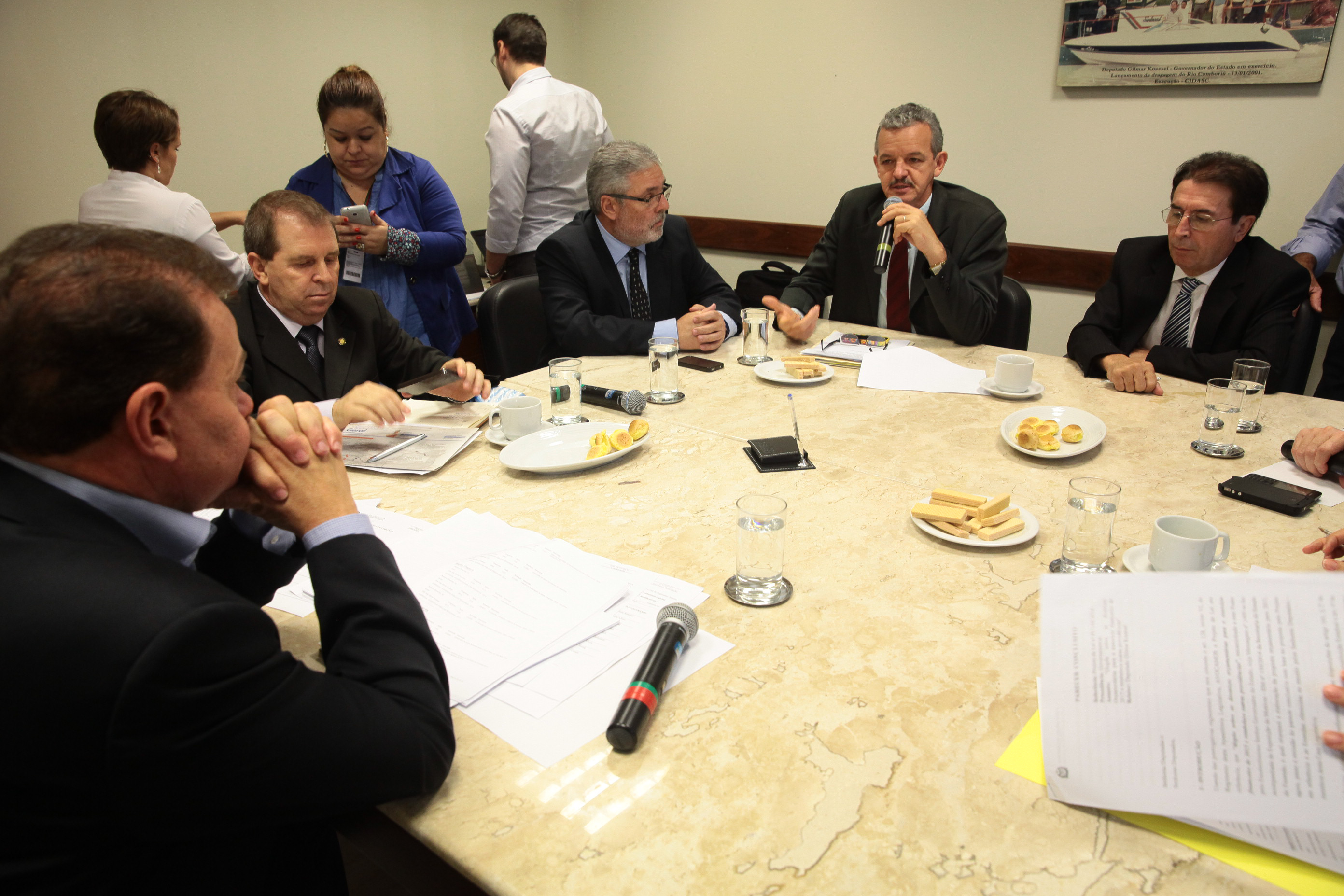 Reunião extraordinária da Comissão de Finanças. Fotos: Miriam Zomer/Agência AL