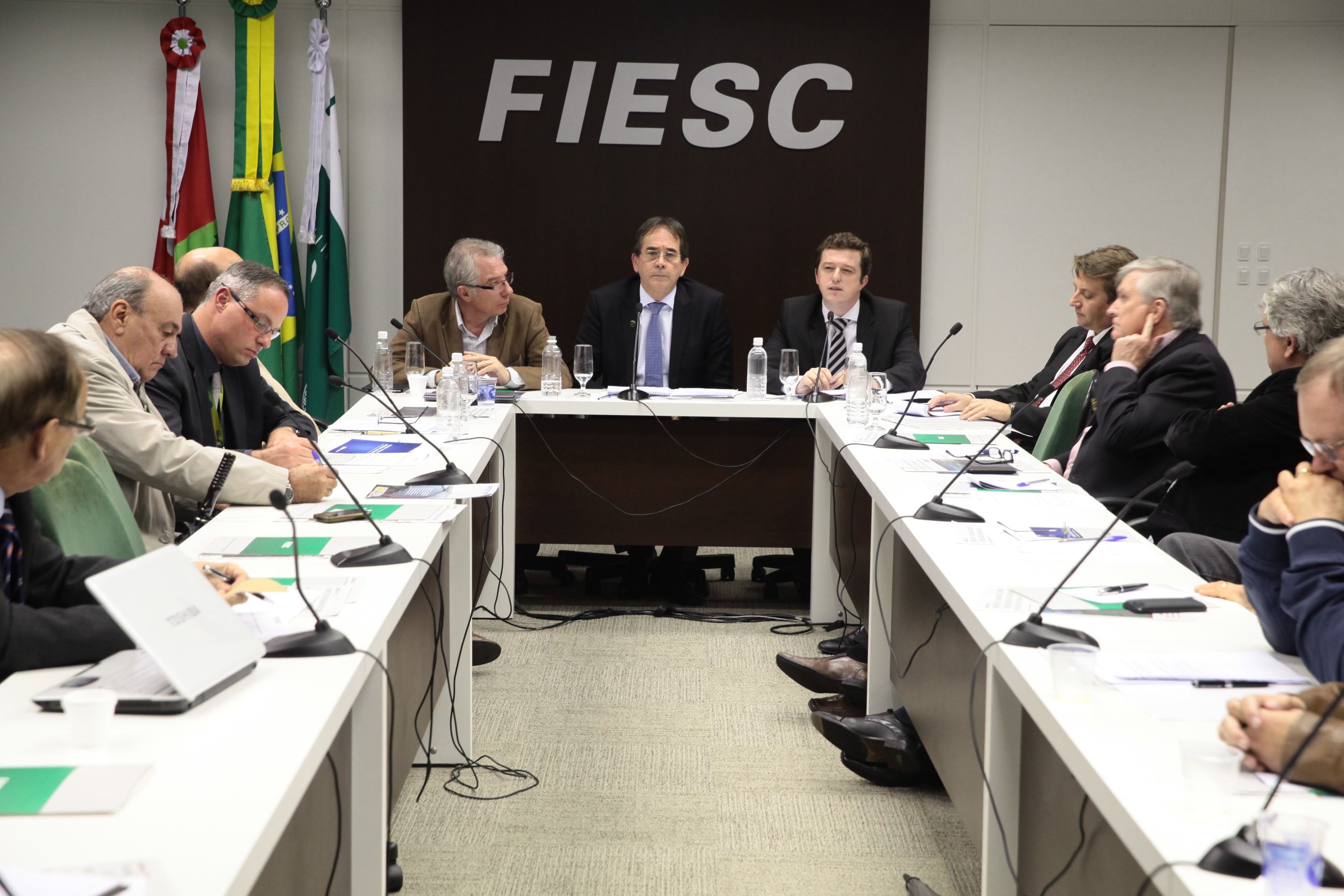Reunião da Câmara para Assuntos de Transporte e Logística da FIESC. Fotos: Miriam Zomer/Agência AL