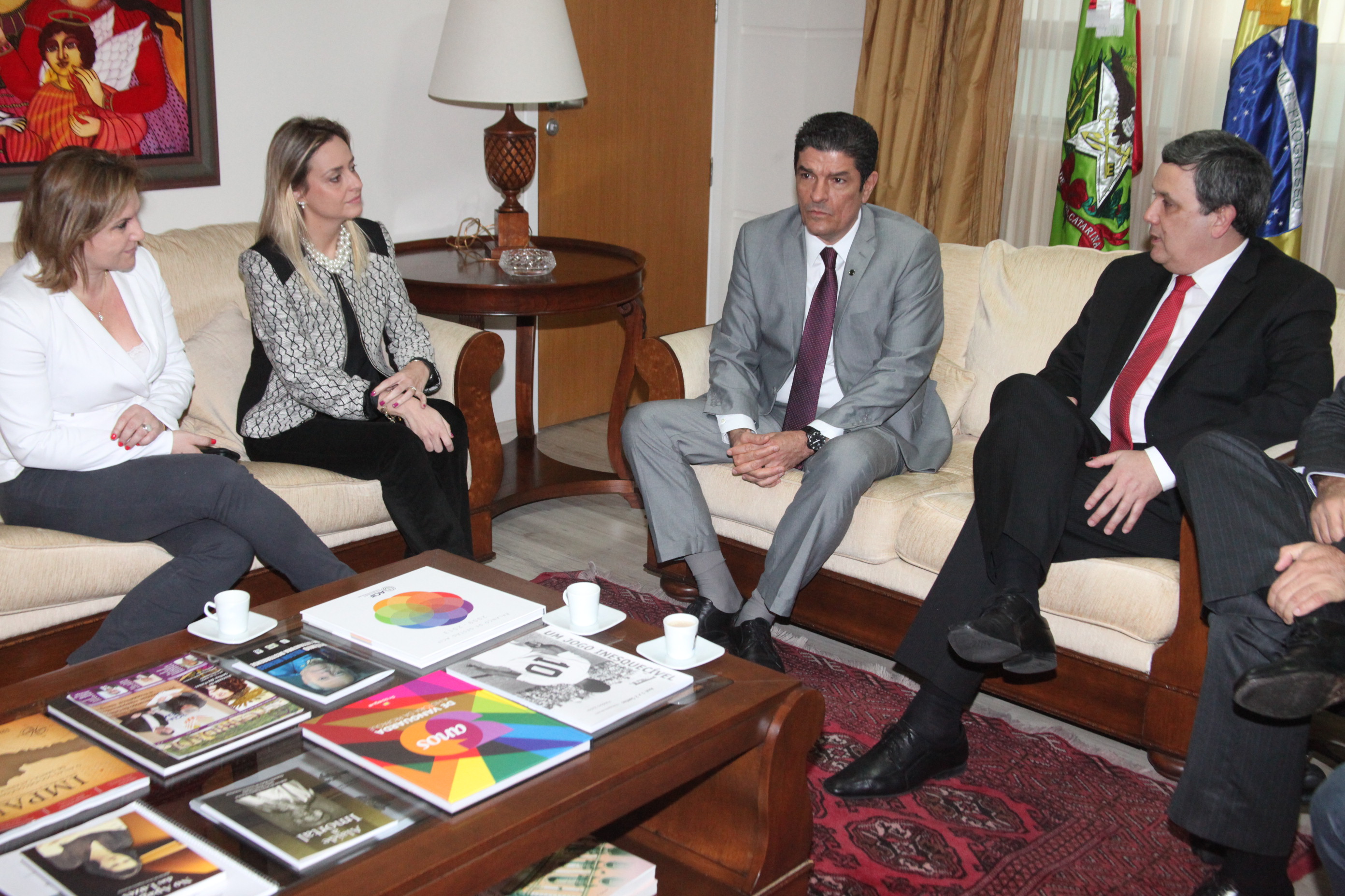 Presidente da Câmara Municipal de Florianópolis, vereador César Faria, reúne-se com o Ministro do Turismo Vinícius Lages. Foto: Fábio Queiroz / Agência AL