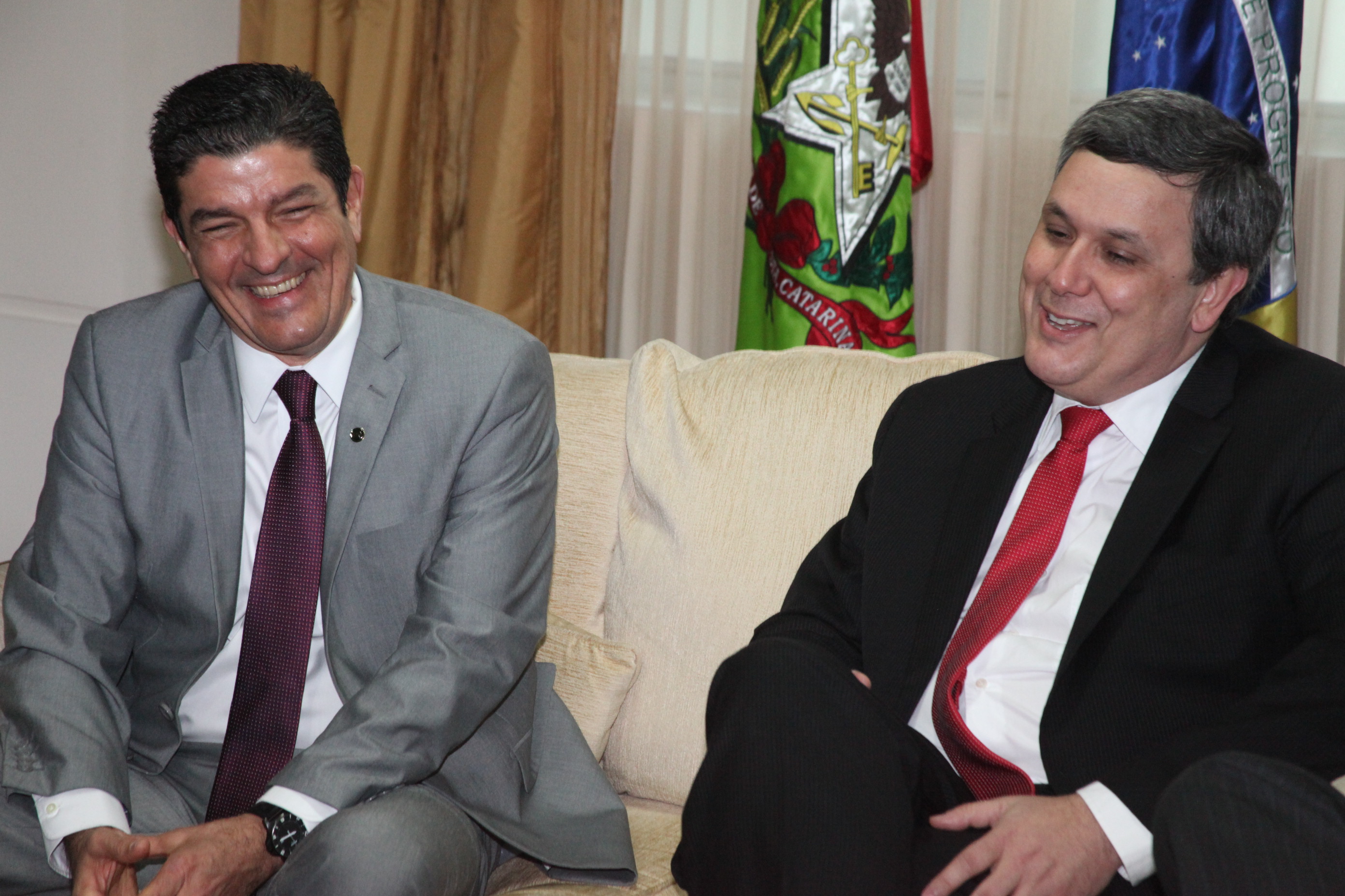 Presidente da Câmara Municipal de Florianópolis, vereador César Faria, reúne-se com o Ministro do Turismo Vinícius Lages. Foto: Fábio Queiroz / Agência AL