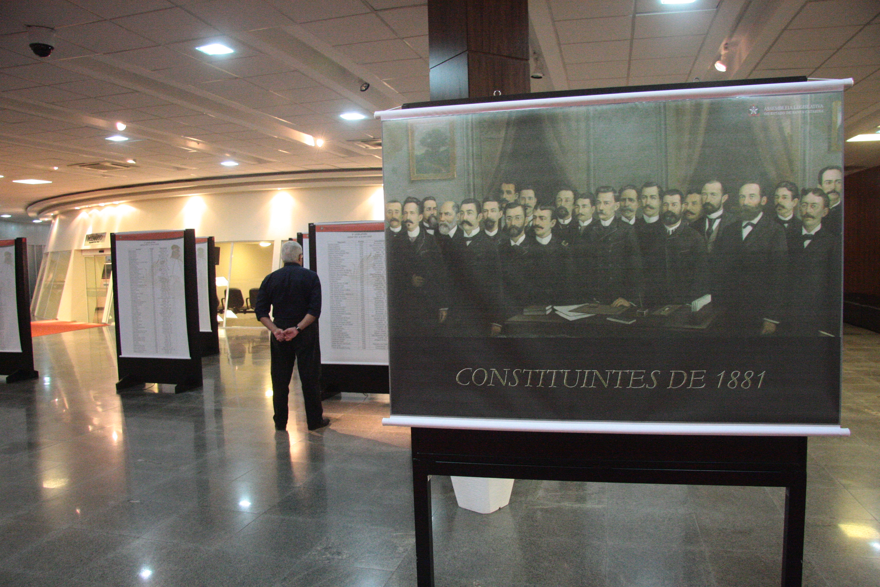 Exposição sobre os 180 anos do Parlamento Catarinense. Foto: Eduardo Guedes de Oliveira / Agência AL