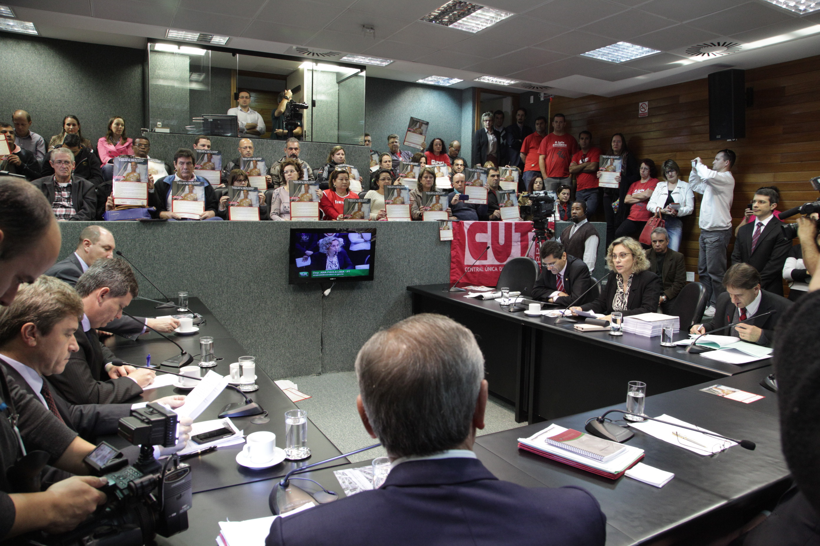 Comissão de Constituição e Justiça