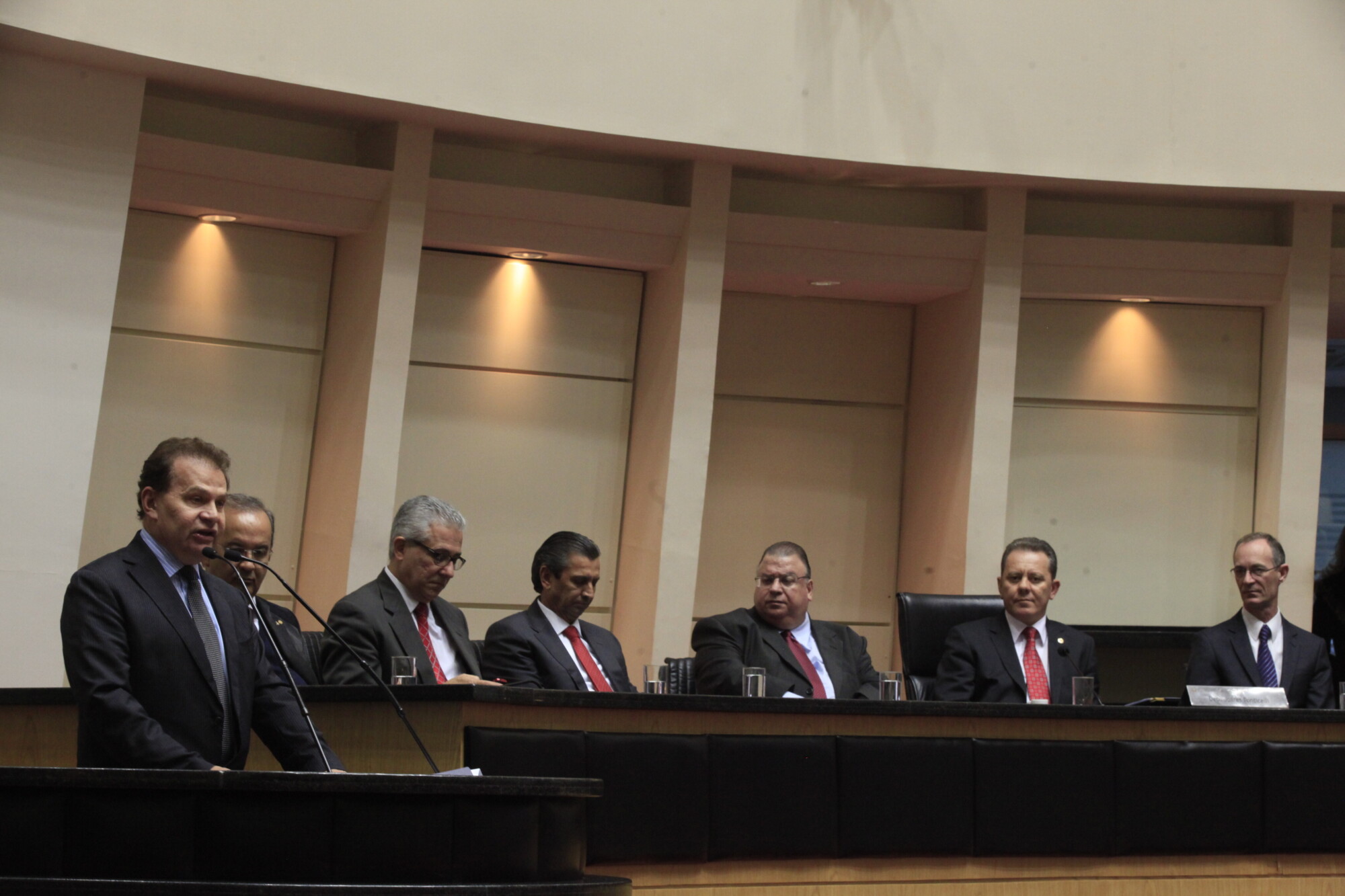 Sessão especial em homenagem aos 180 anos do Parlamento FOTOS: Carlos Kilian/Agência AL