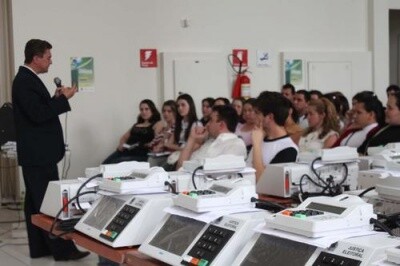 Justiça Eleitoral inicia convocação de mesários