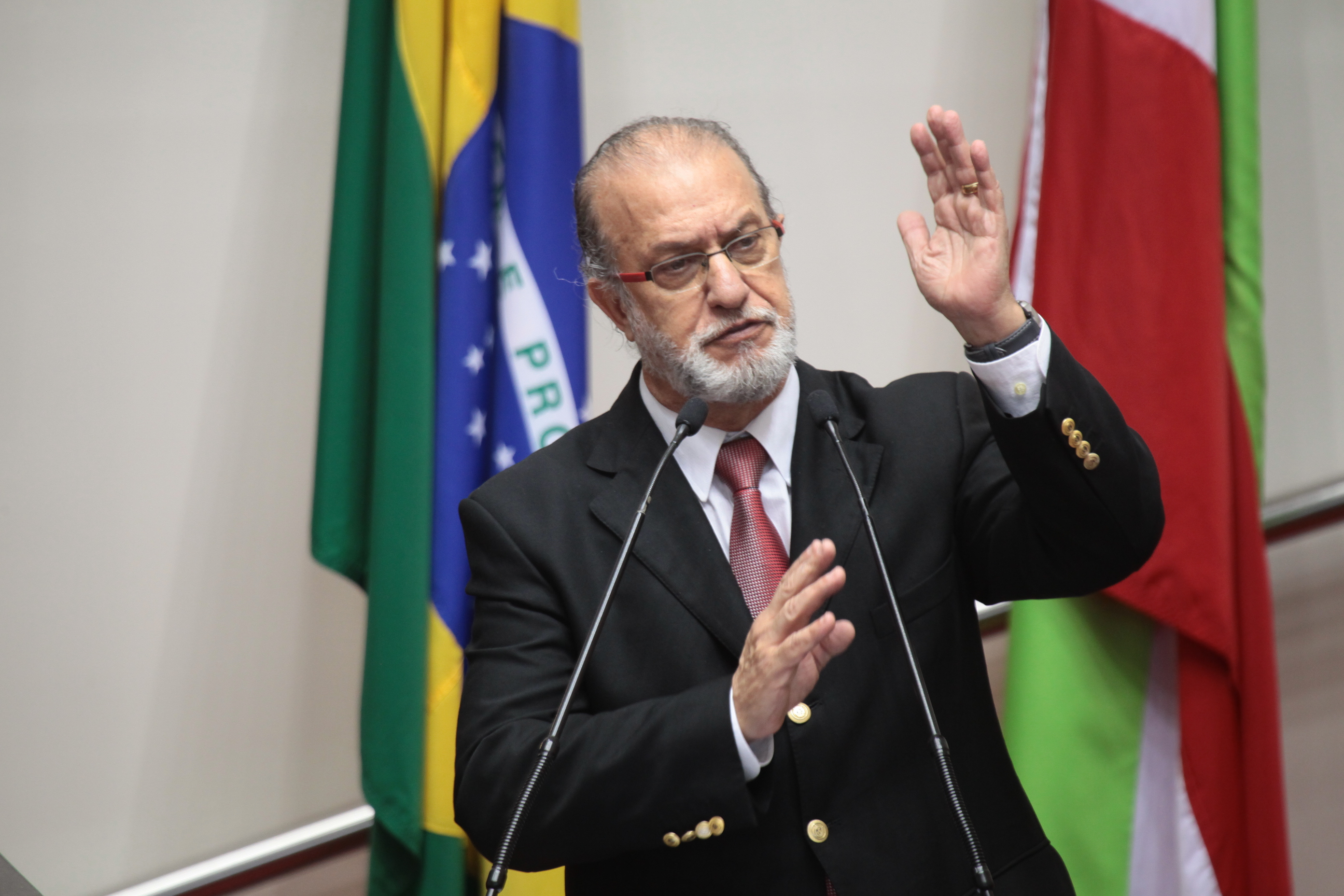 Deputado Nilson Gonçalves (PSDB)  Sessão Ordinária. Plenário Osni Régis. Fotos: Miriam Zomer/Agência AL
