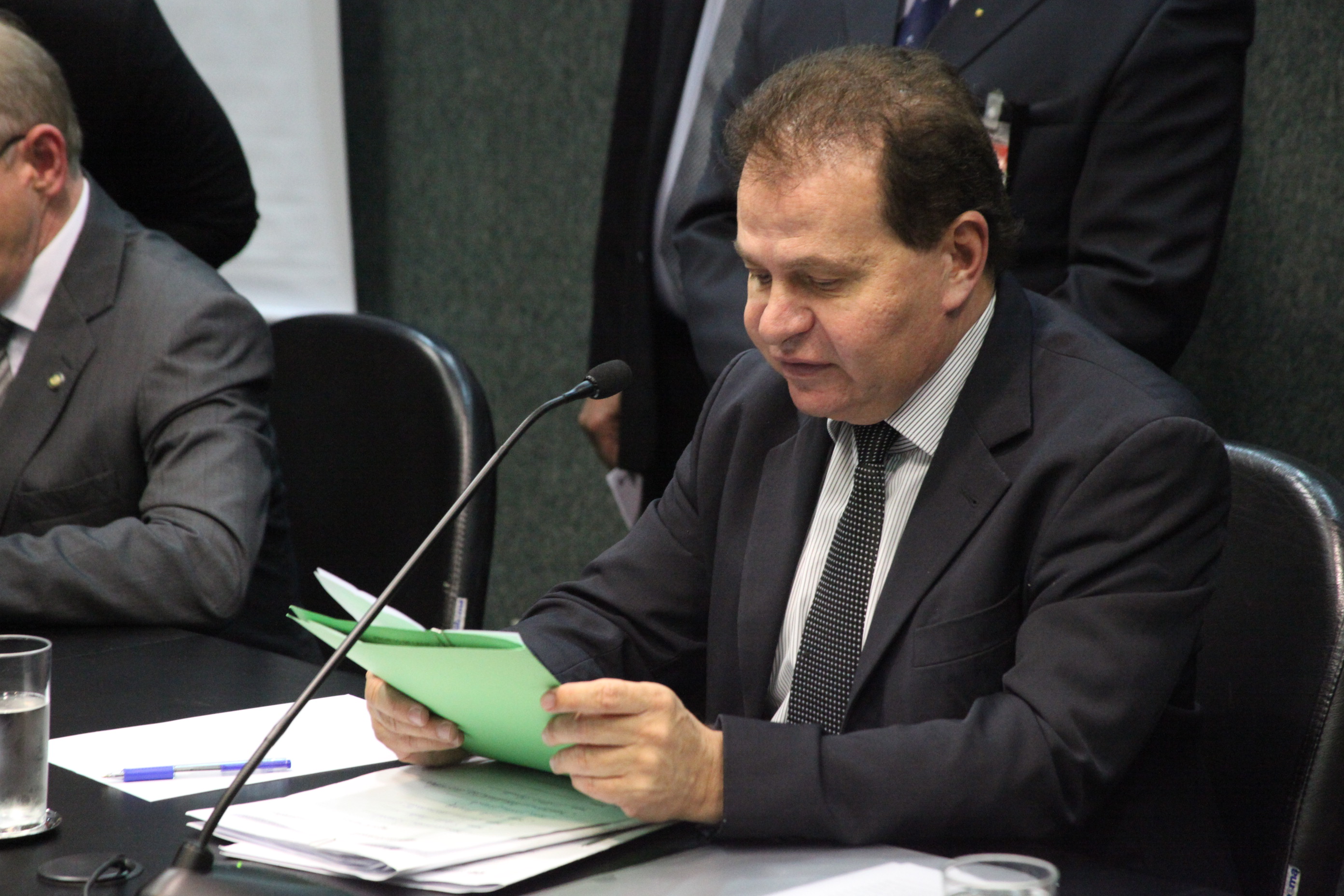 Deputado Gilmar Knaesel (PSDB). Reunião da Comissão de Finanças e Tributação. Foto: Fábio Queiroz / Agência AL