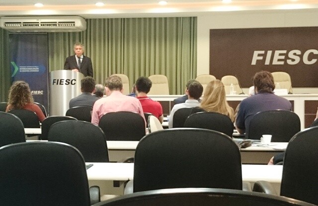 Condição atual e desafios das economias emergentes foram debatidos na Fiesc. FOTO: Agência AL