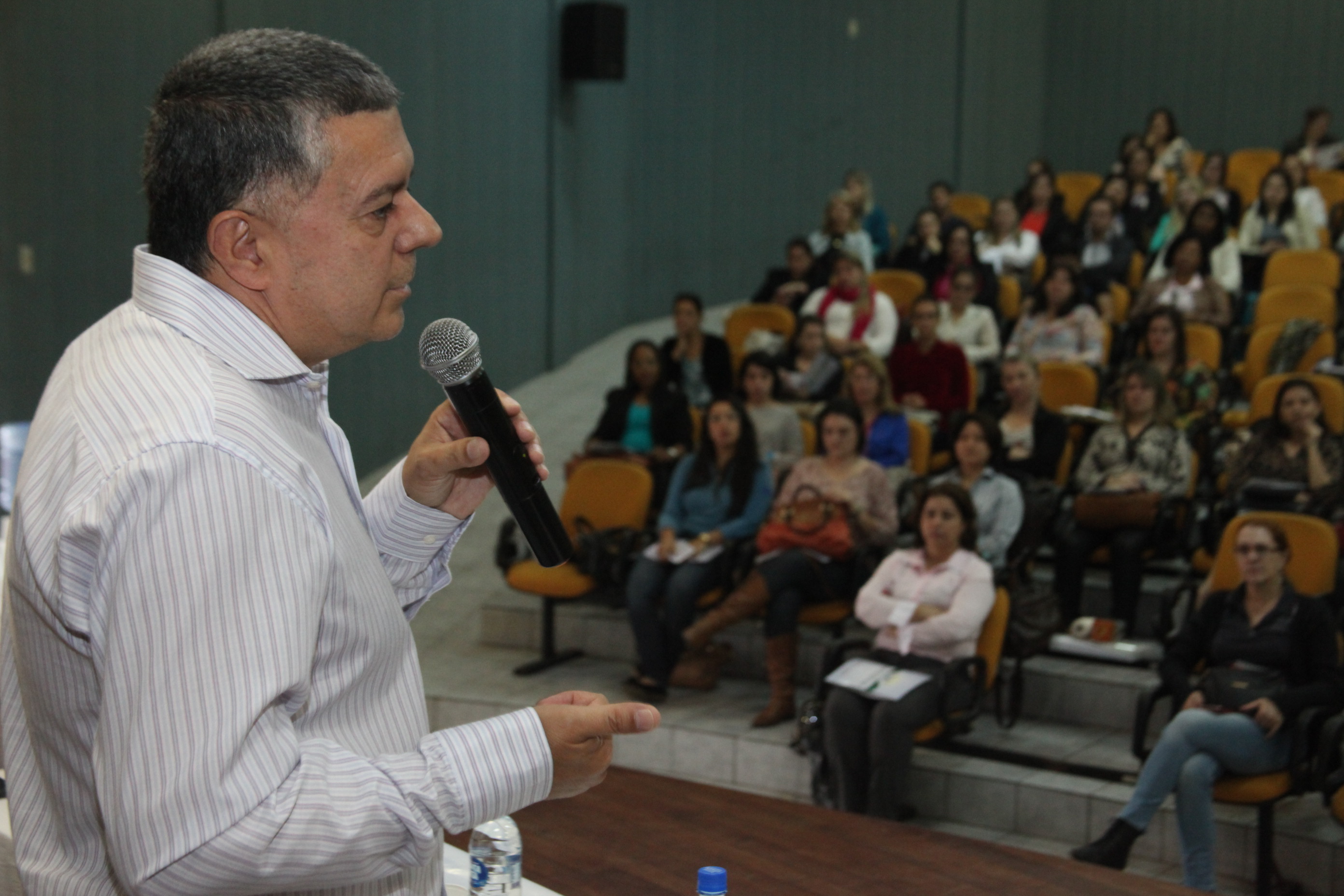 Seminário Violência contra crianças, mulheres e idosos. Foto: Fábio Queiroz / Agência AL