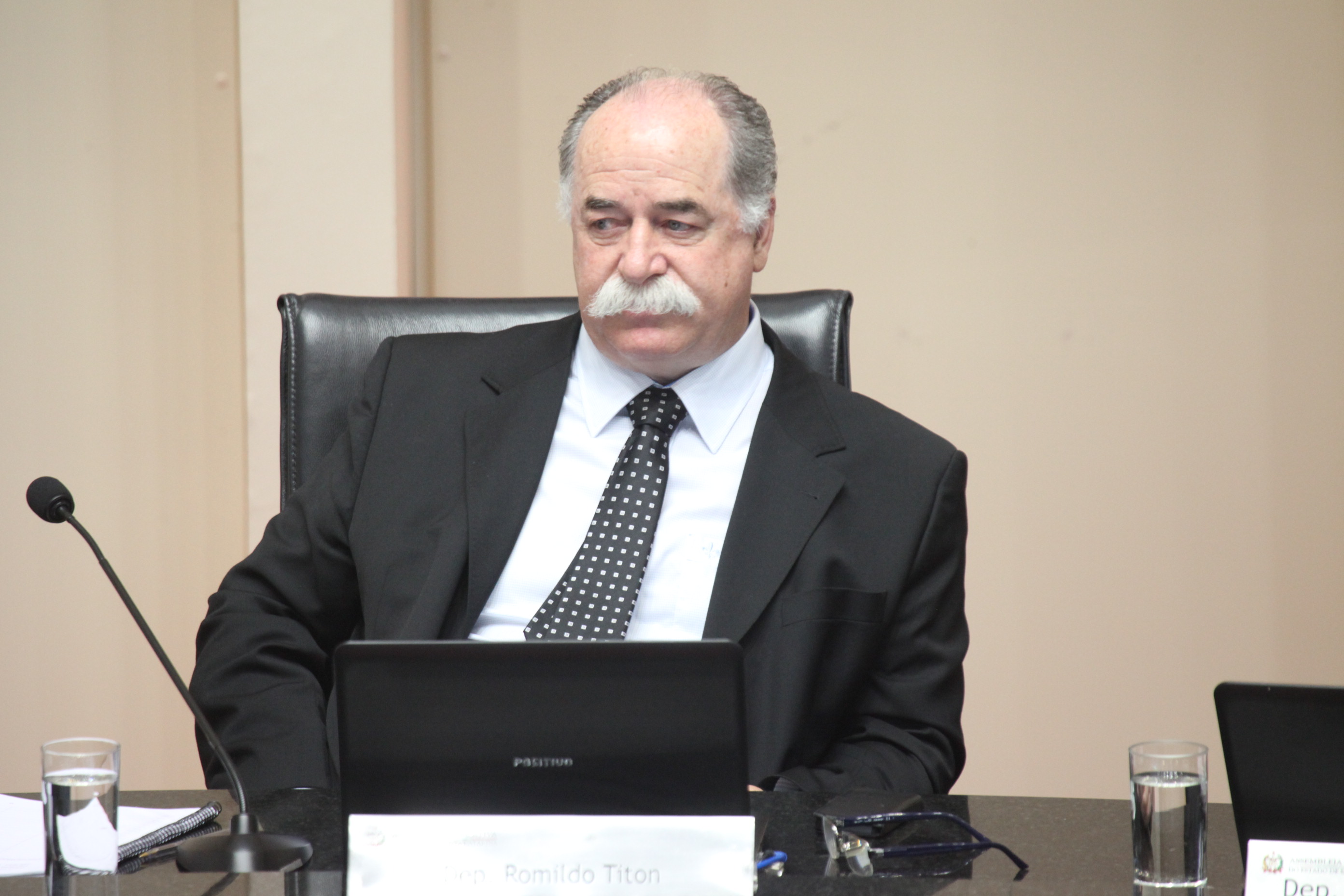 Presidente Romildo Titon (PMDB). Sessão Ordinária. Foto: Fábio Queiroz / Agência AL