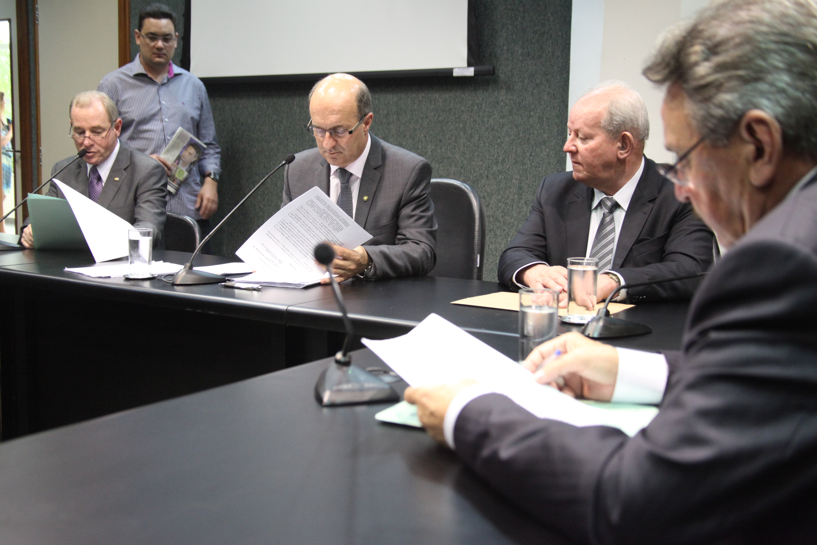 Reunião da Comissão de Economia. Foto: Fábio Queiroz / Agência AL
