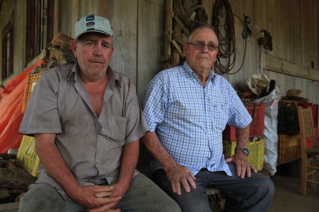 João Pinto e José Pinto ex- proprietários rurais prestam depoimentos à Comissão da Verdade em Papanduva SC  Foto Carlos Kilian/Agência AL