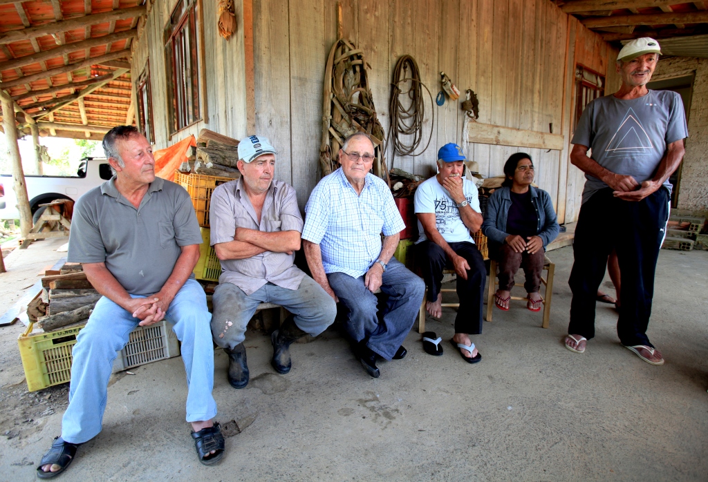 Produtores Rurais e ex proprietários de terras no Campo de Instrução Marechal Hermes em Papanduva SC   Foto Carlos Kilian/Agência AL