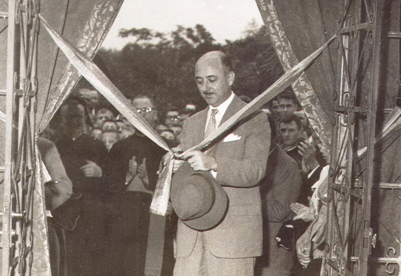 Ex-governador Jorge Lacerda, durante inauguração na década de 50. FOTO: Reprodução/Arquivo da família