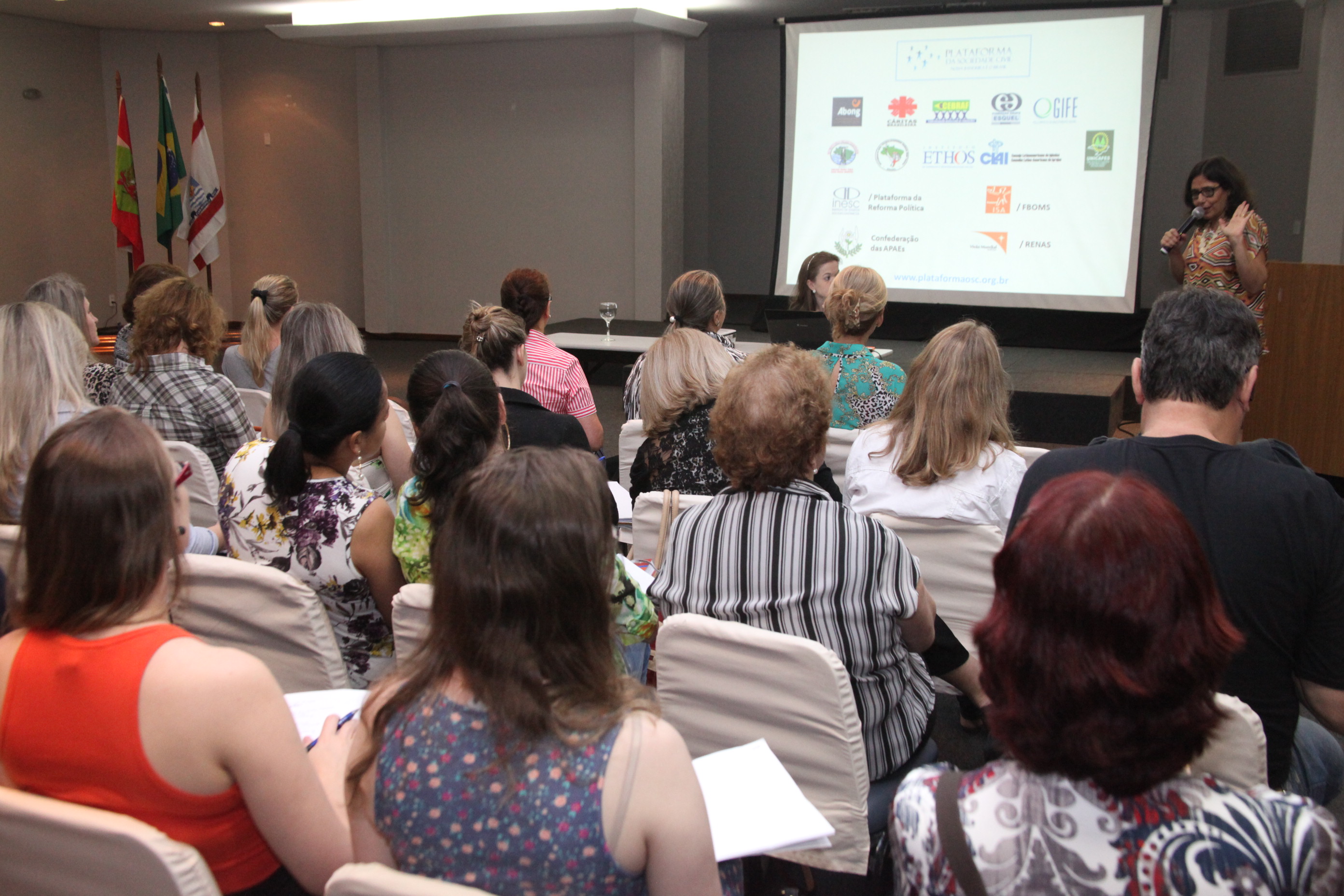 Seminário debate implicações do novo marco regulatório das organizações da sociedade civil. Foto: Fábio Queiroz / Agência AL