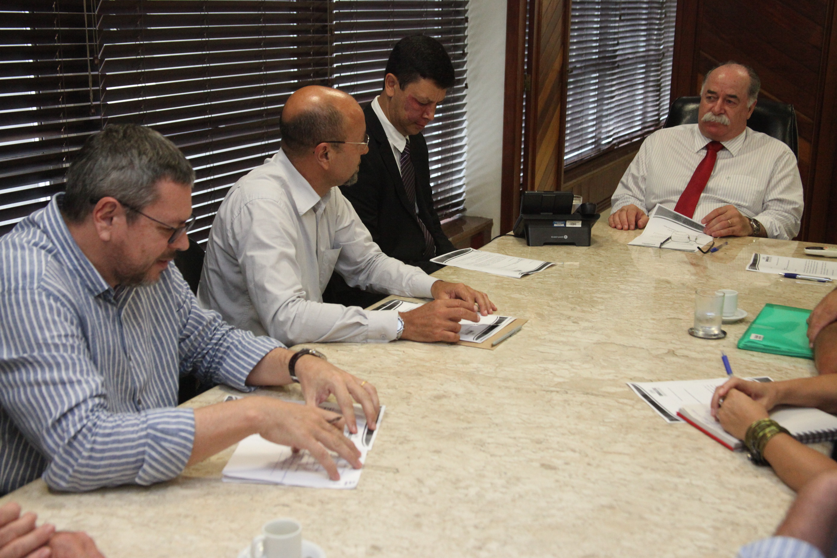 Sindalesc reúne-se com Presidente da Alesc. Foto: Fábio Queiroz / Agência AL