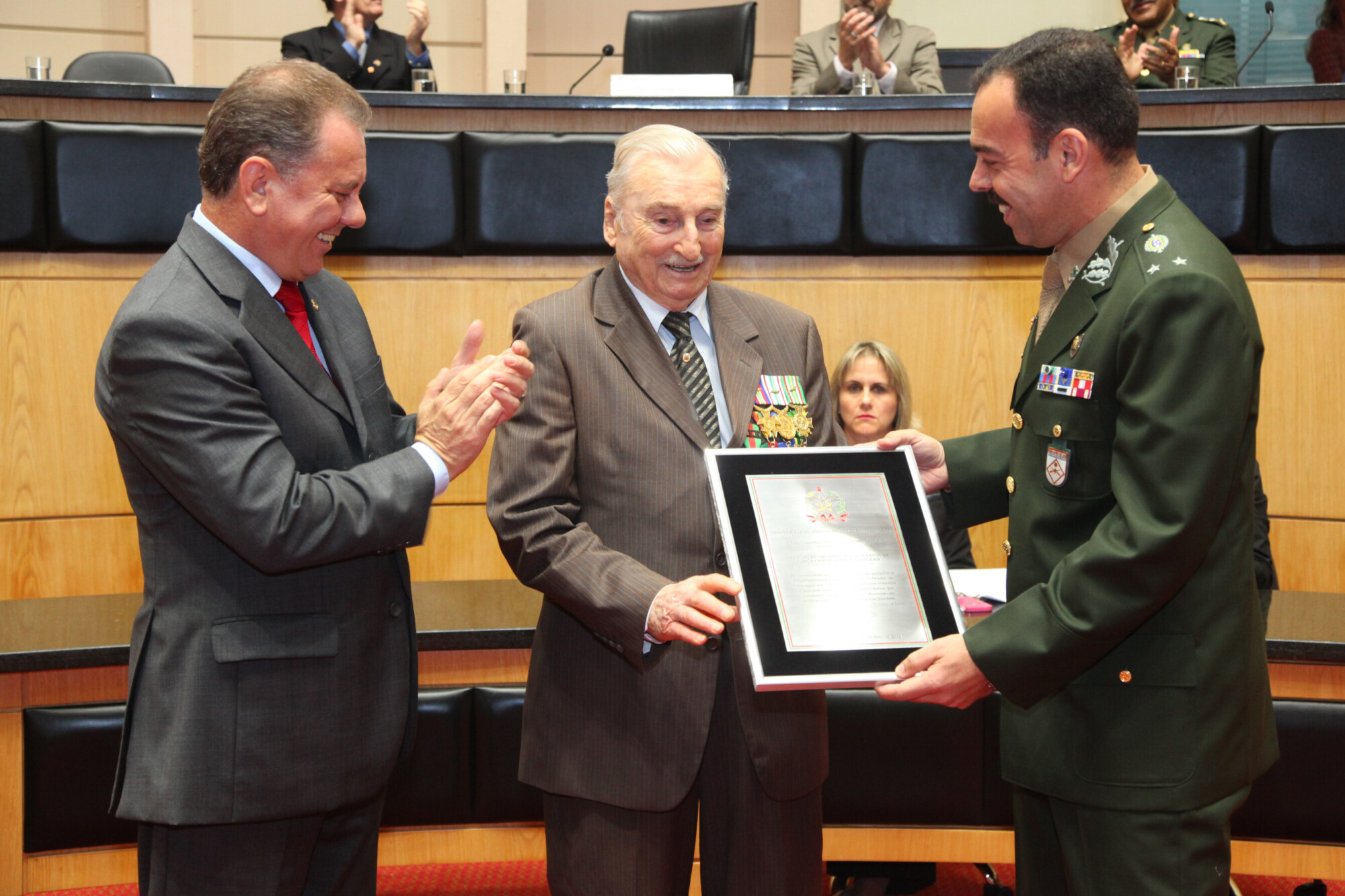 Força Expedicionária Brasileira é homenageada pelo Parlamento