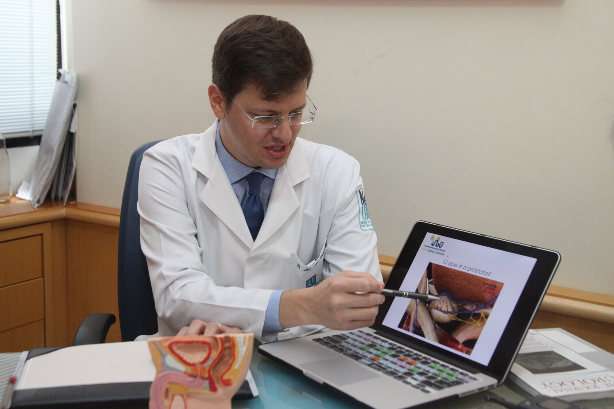 Urologista diz que prevenção é fator determinante na luta contra a doença. FOTOS: Fábio Queiroz/Agência AL