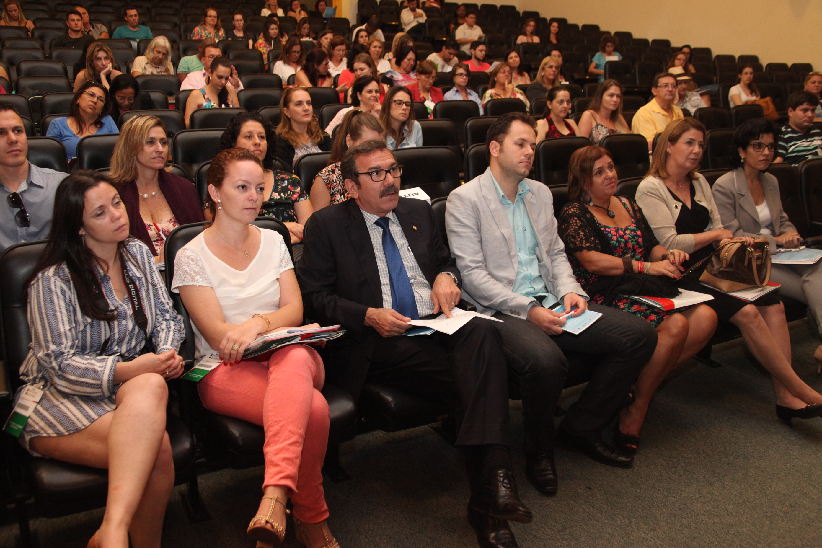 Seminário discute garantia de direitos de crianças e adolescentes. Foto: Fábio Queiroz / Agência AL