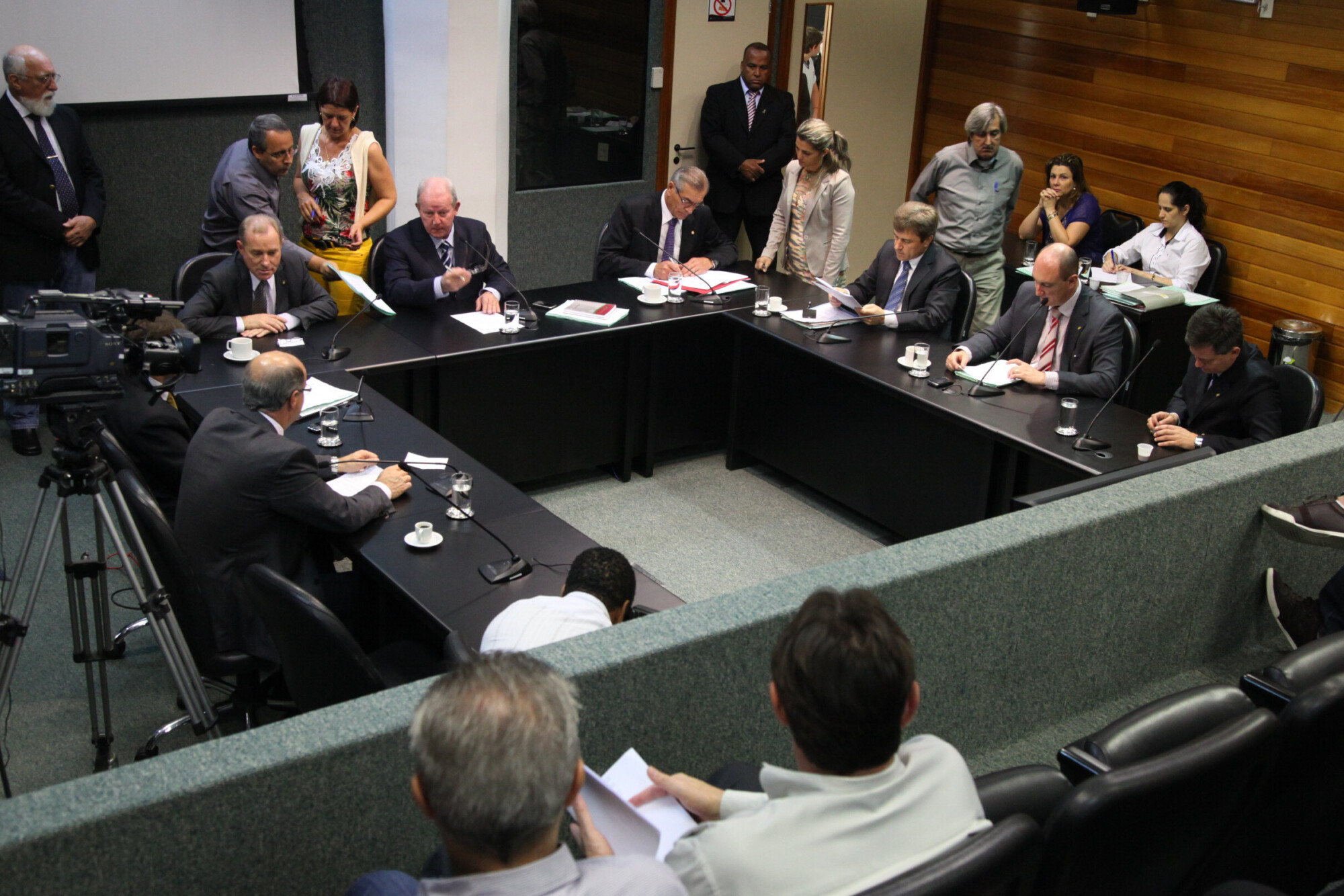 Comissão de Constituição e Justiça (CCJ) se reuniu na manhã desta terça-feira (18). FOTO: Juliana Stadnik/Agência AL
