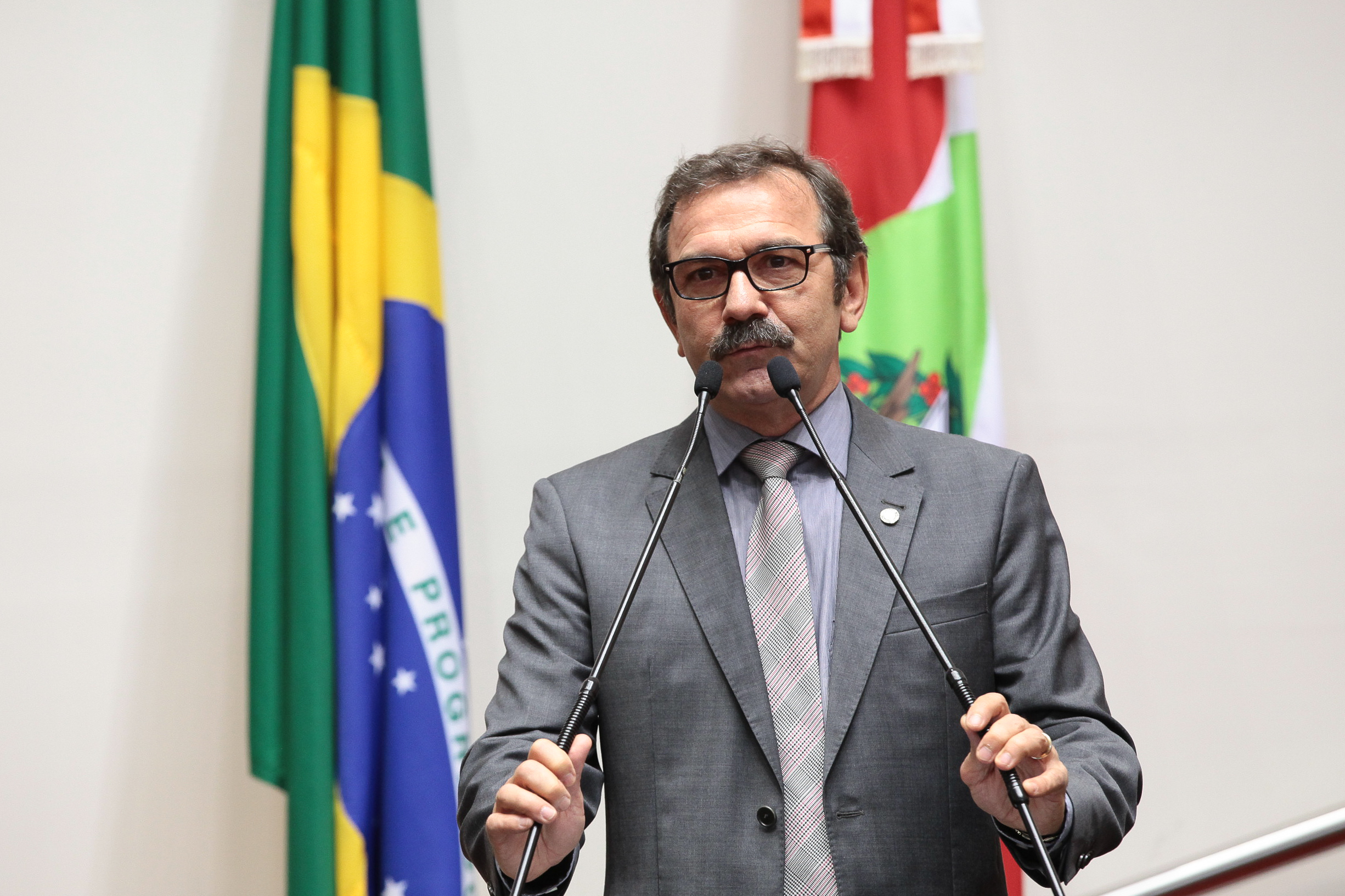 Deputado Serafim Venzon (PSDB)  - Sessão Ordinária - Plenário Osni Régis. Foto: Miriam Zomer/Agência AL