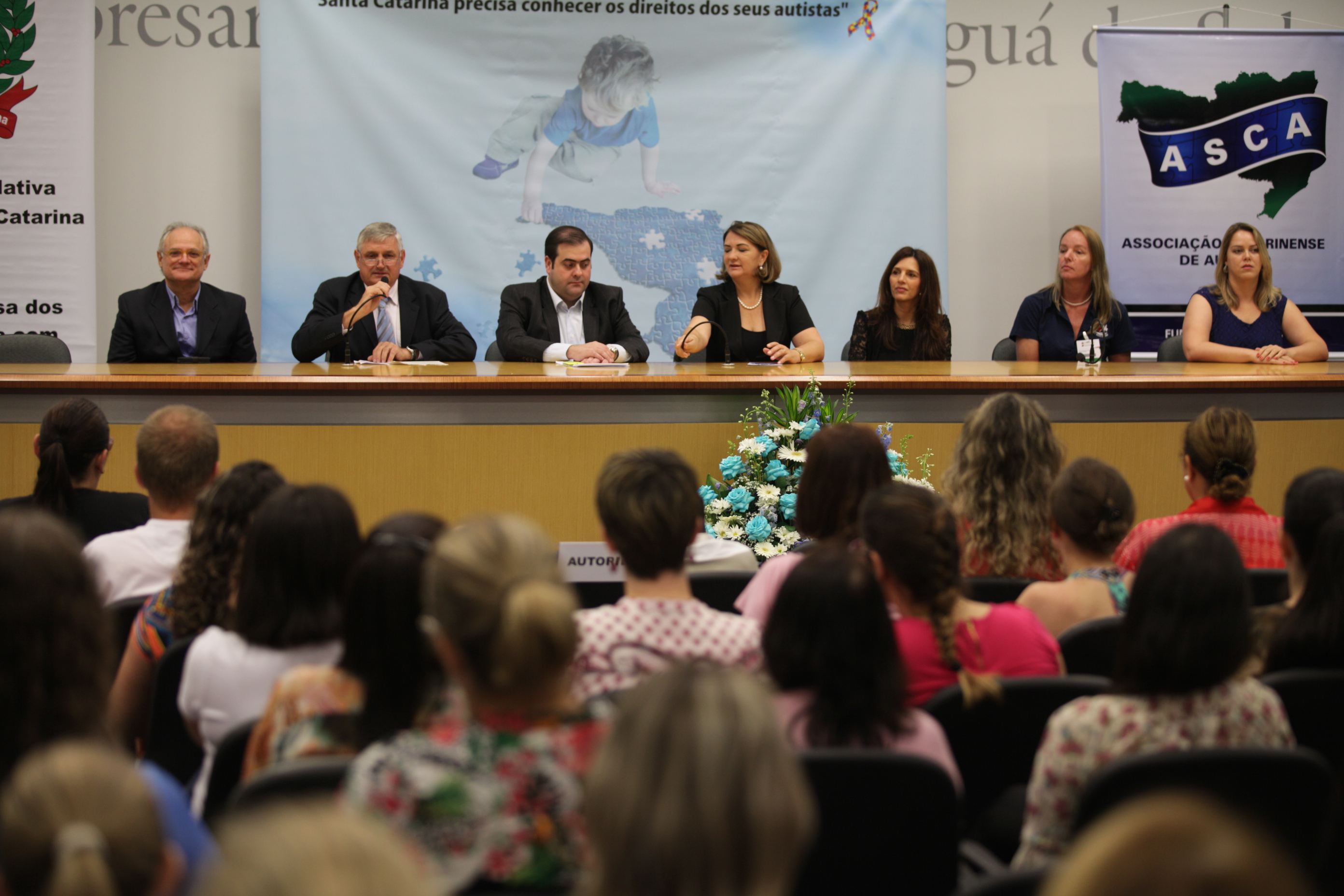 Seminário de Conscientização Sobre Autismo
