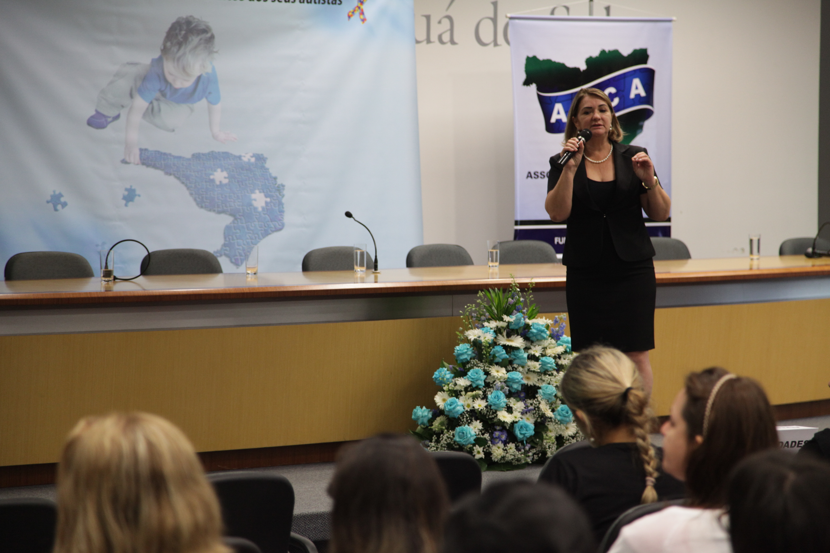 Seminário de Conscientização Sobre Autismo