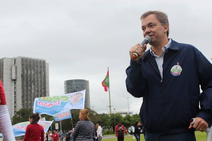 Gean Loureiro defende desenvolvimento sustentável