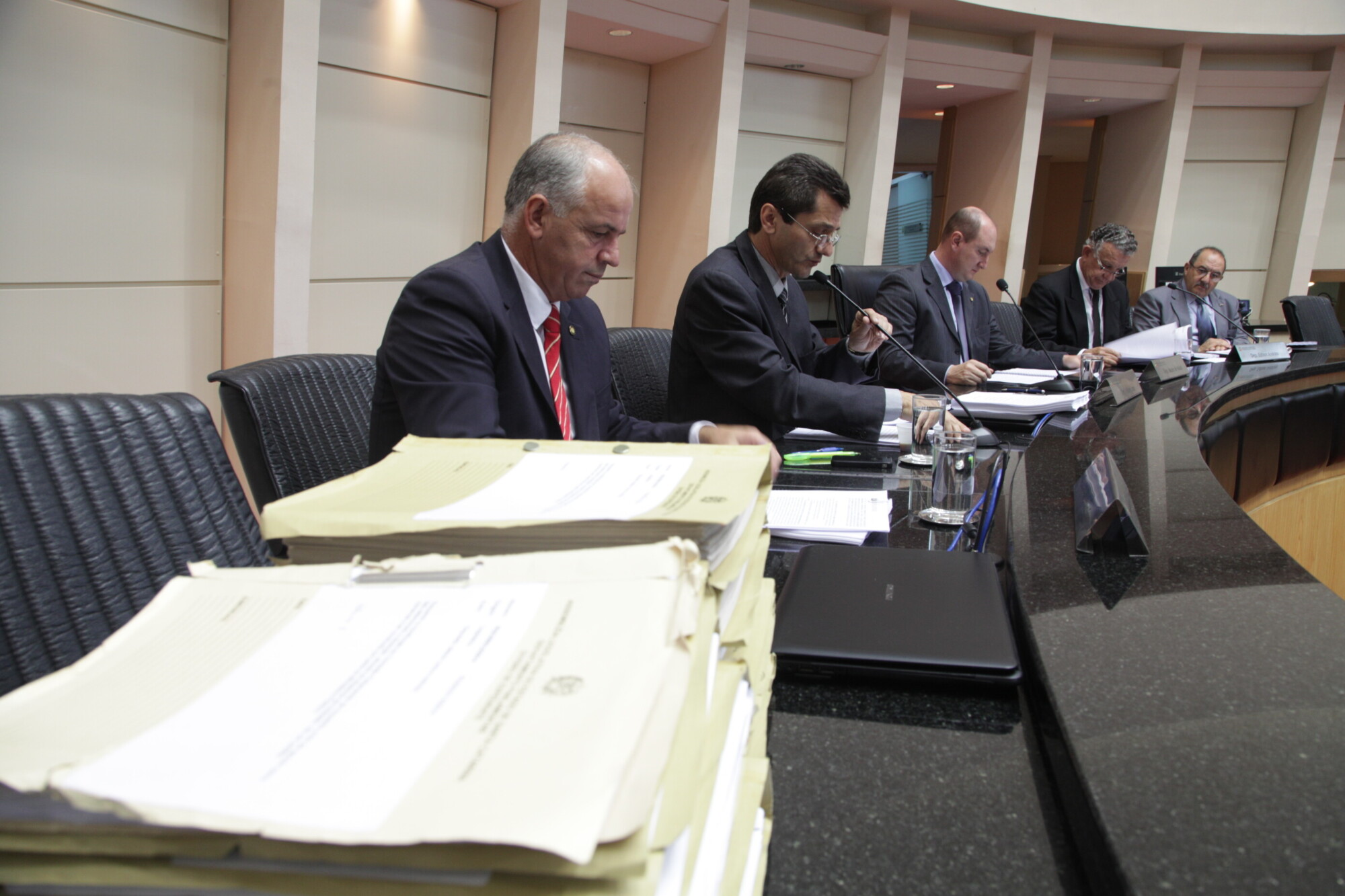 Processo que resultou no relatório final da CPI somou quase 4 mil páginas. FOTO: Solon Soares/Agência AL