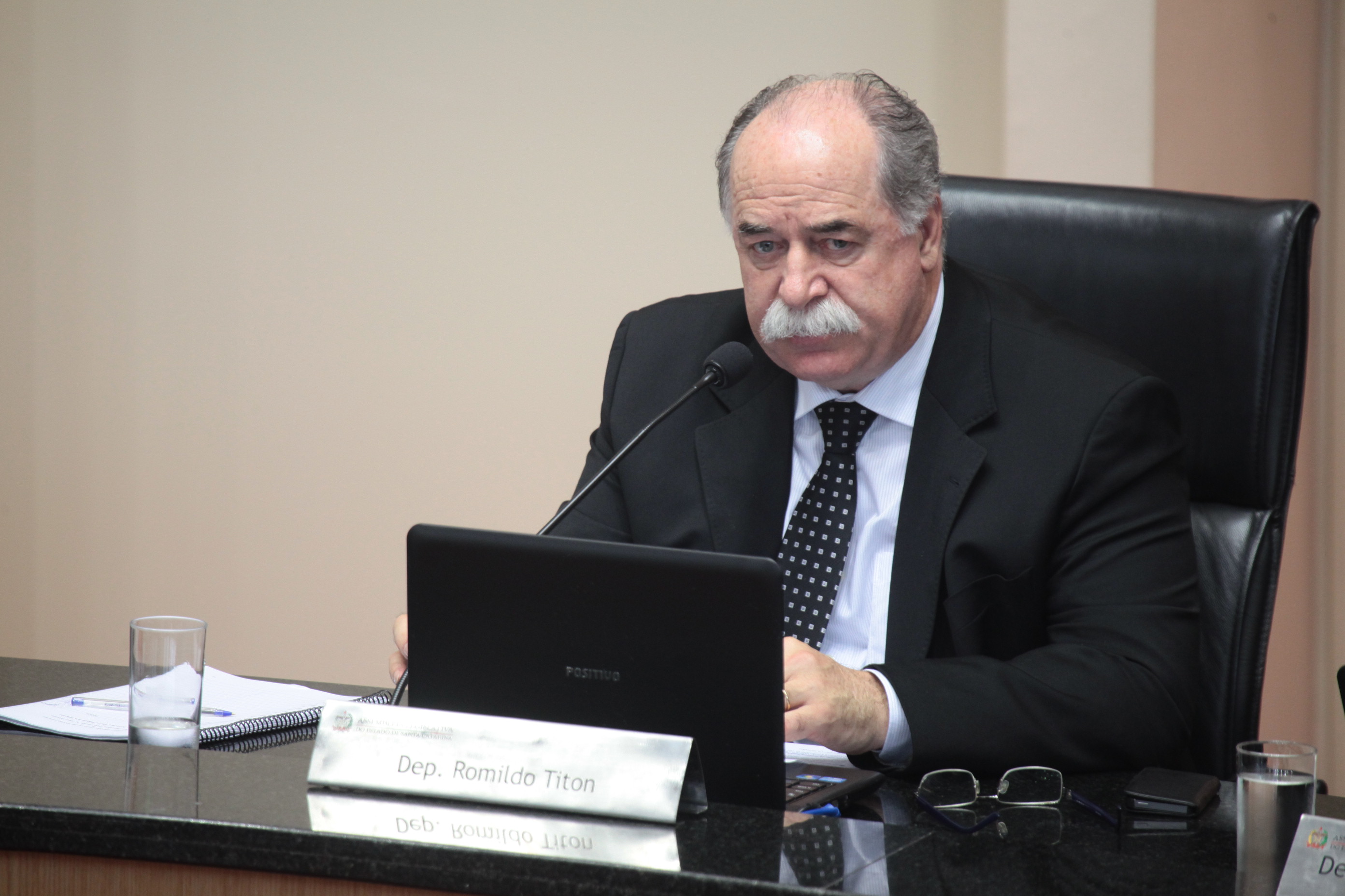 Deputado Romildo Titon (PMDB)  - Sessão Ordinária - Plenário Osni Régis. Foto: Miriam Zomer/Agência AL
