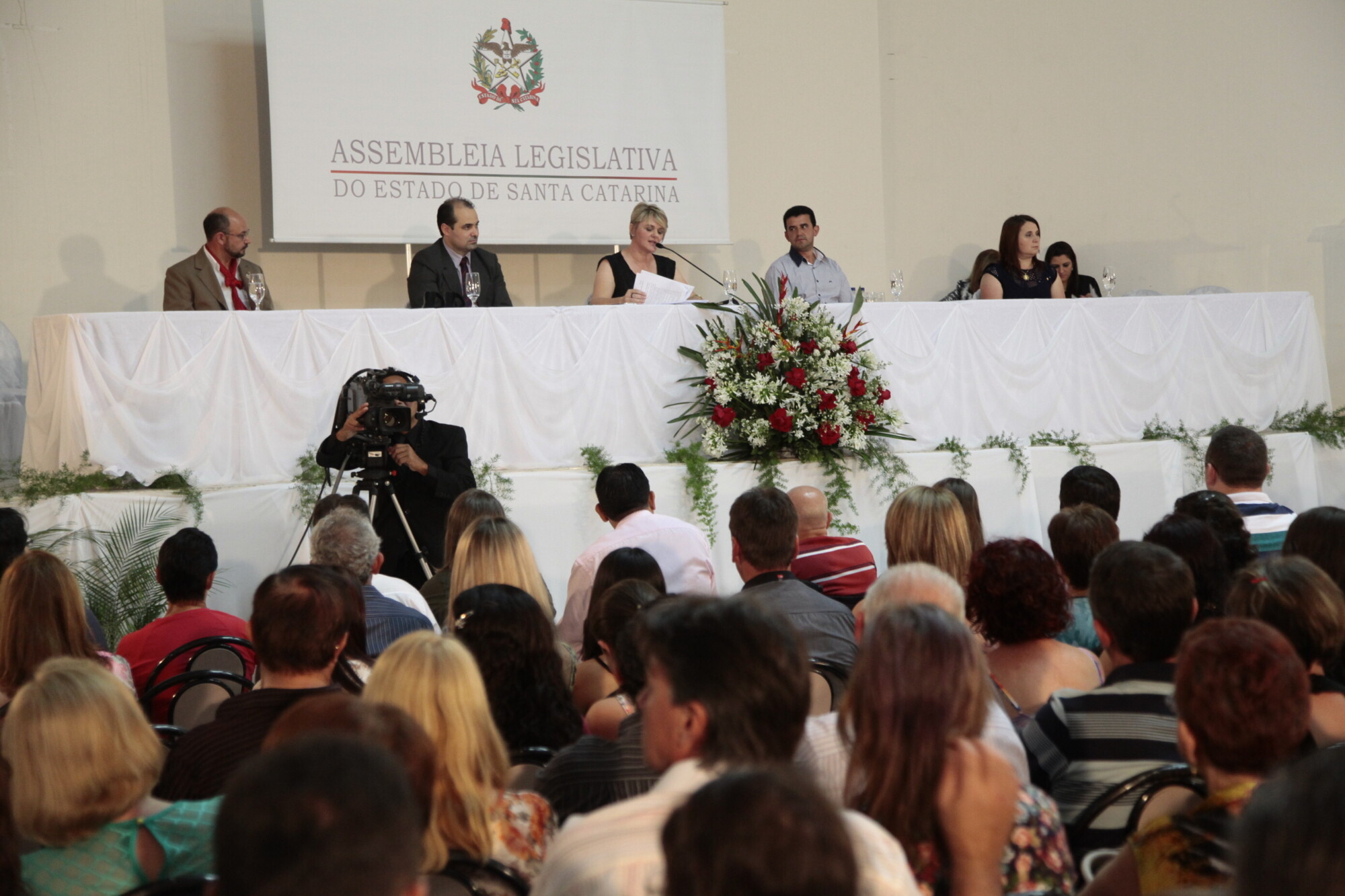 Entidades e personalidades foram homenageadas por serviços prestados à sociedade. FOTOS: Miriam Zomer/Agência AL
