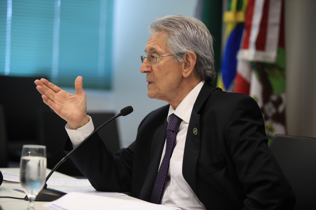 Coletiva FIESC  Balanço Econômico 2014