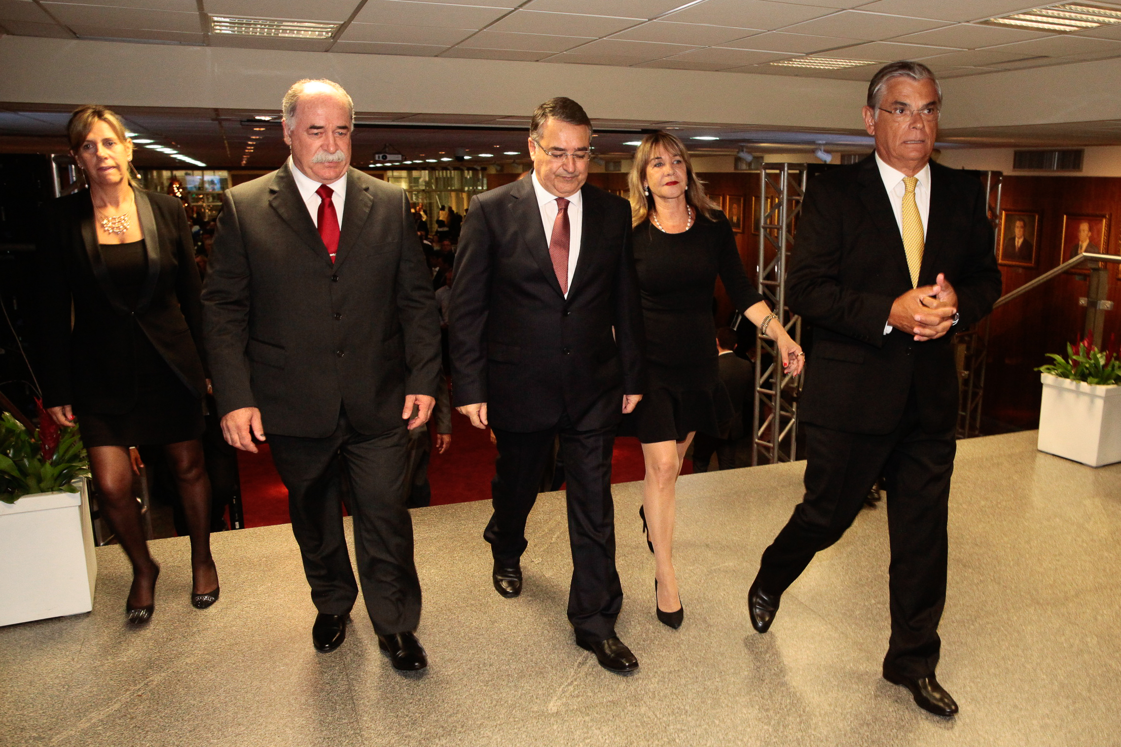 Titon recebe o Governador