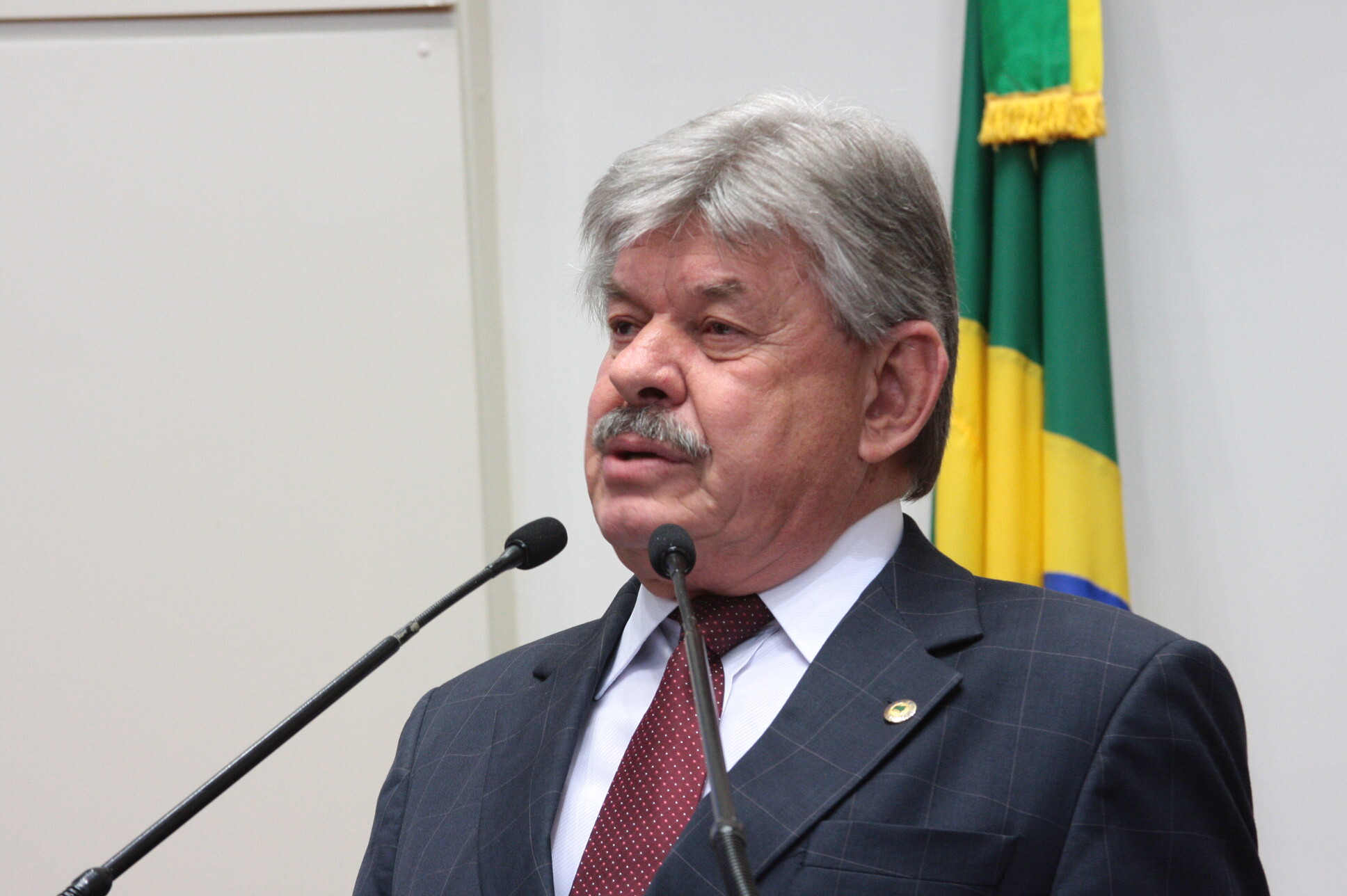 Reno Caramori deixa o Parlamento após seis mandatos consecutivos