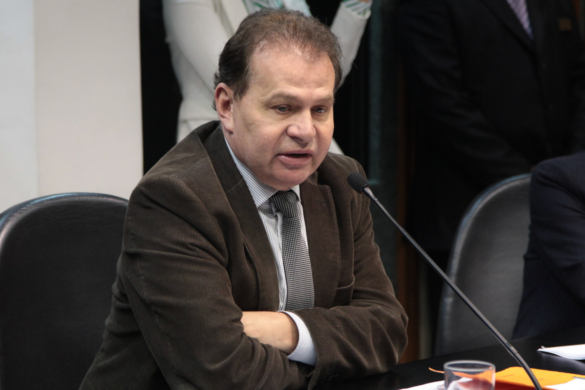 Gilmar Knaesel encerra mandato após 24 anos na Assembleia