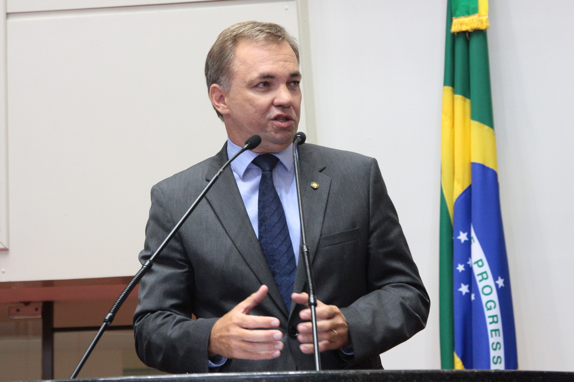 Sessão Ordinária - Plenário Osni Régis. Deputado Gean Loureiro (PMDB).  Foto: Eduardo Guedes de Oliveira / Agência AL