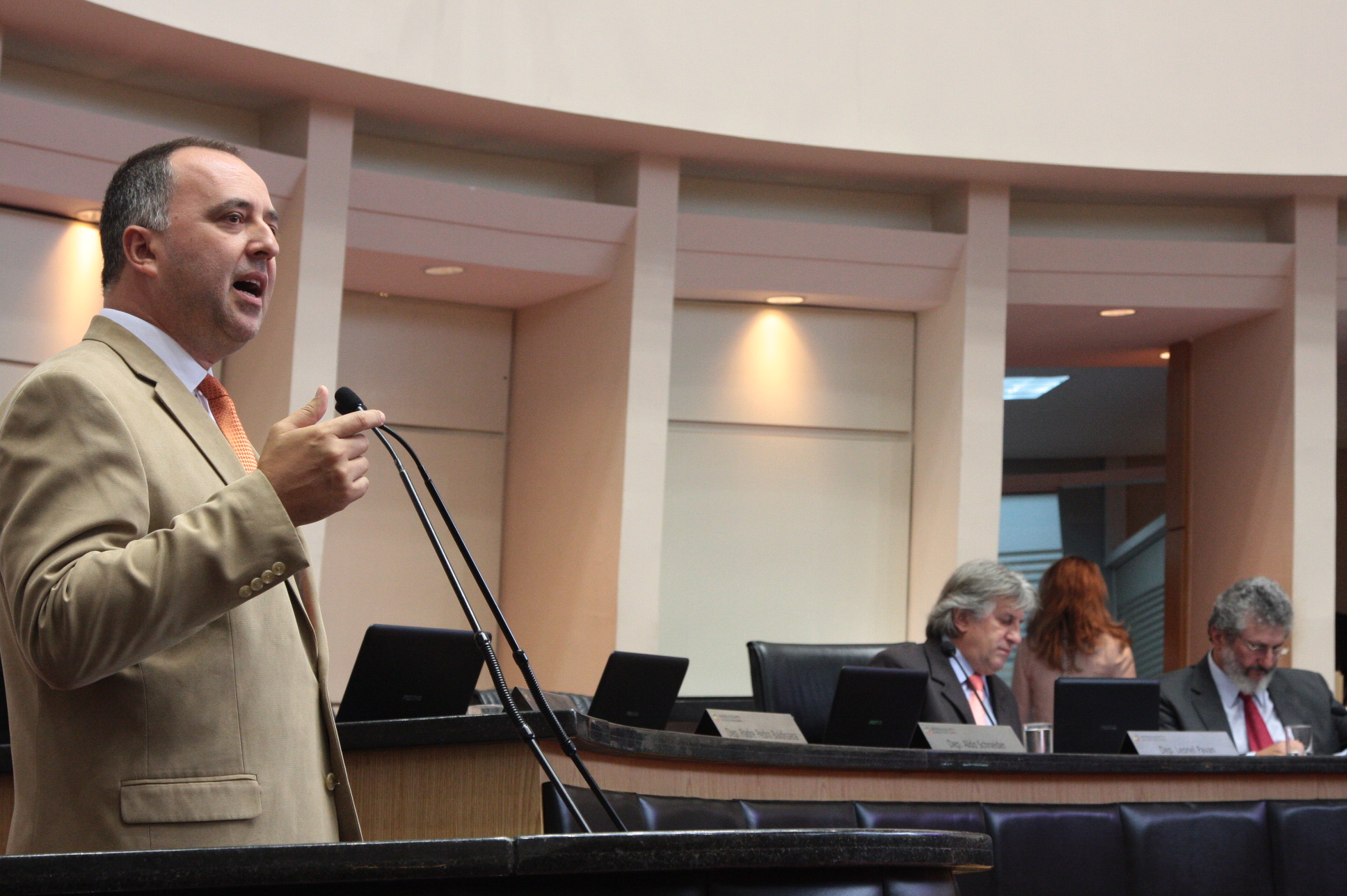Sessão Ordinária - Plenário Osni Régis. Deputado Kennedy Nunes (PSD). Foto: Eduardo Guedes de Oliveira / Agência AL