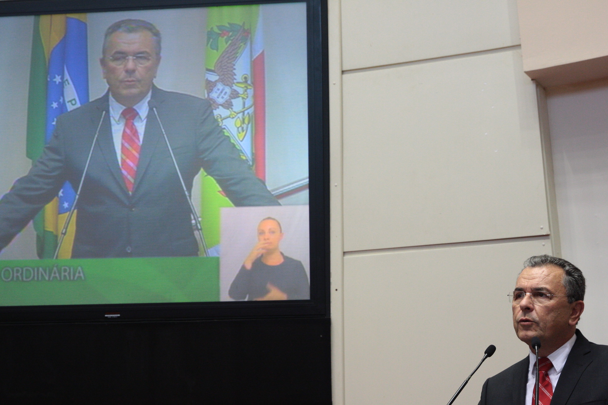 Sessão Ordinária - Plenário Osni Régis. Deputado Dalmo Claro (PMDB).  Foto: Eduardo Guedes de Oliveira / Agência AL