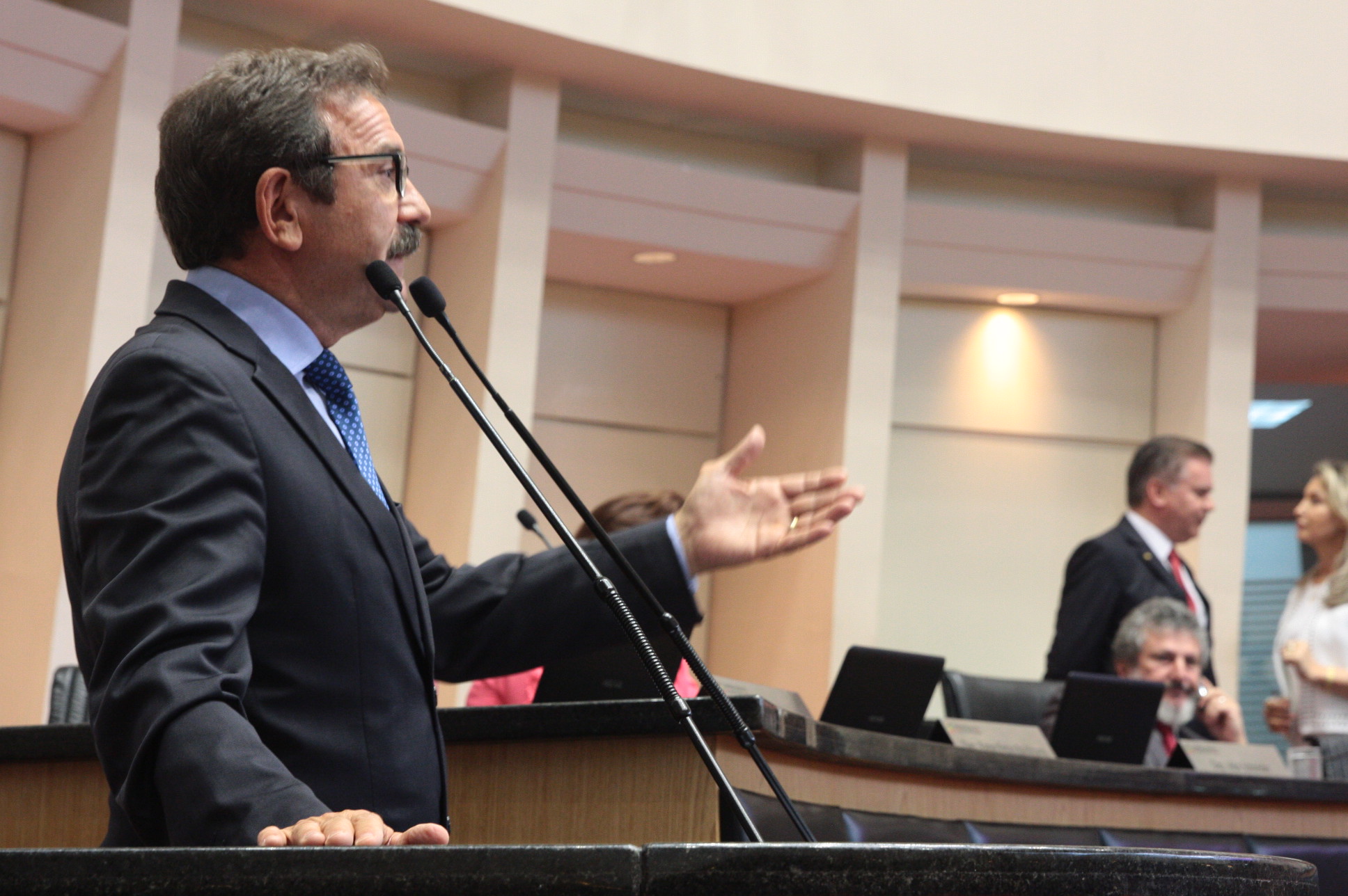Sessão Ordinária - Plenário Osni Régis. Deputado Serafim Venzon (PSDB)  Fotos: Eduardo Guedes de Oliveira / Agência AL