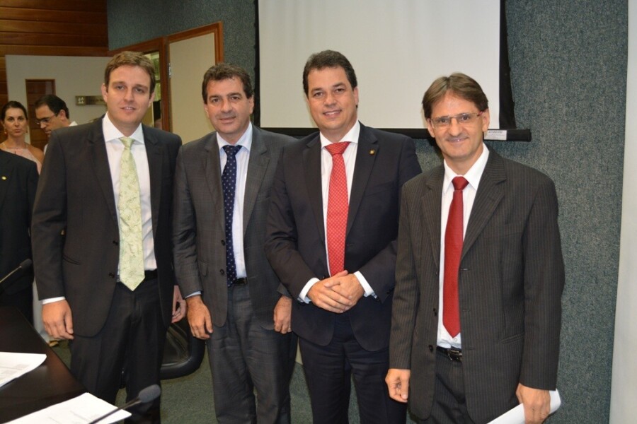 Ricardo Guidi (e), Valdir Cobalchini, Rodrigo Minotto e Neodi Saretta, membros da Comissão do Mercosul.