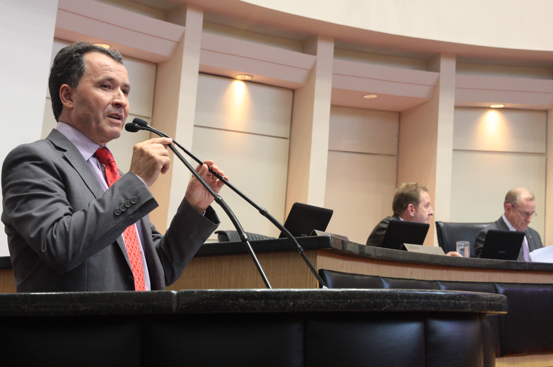 Sessão Ordinária - Plenário Osni Régis. Deputado Dirceu Dresch (PT) -  Foto: Eduardo Guedes de Oliveira / Agência AL
