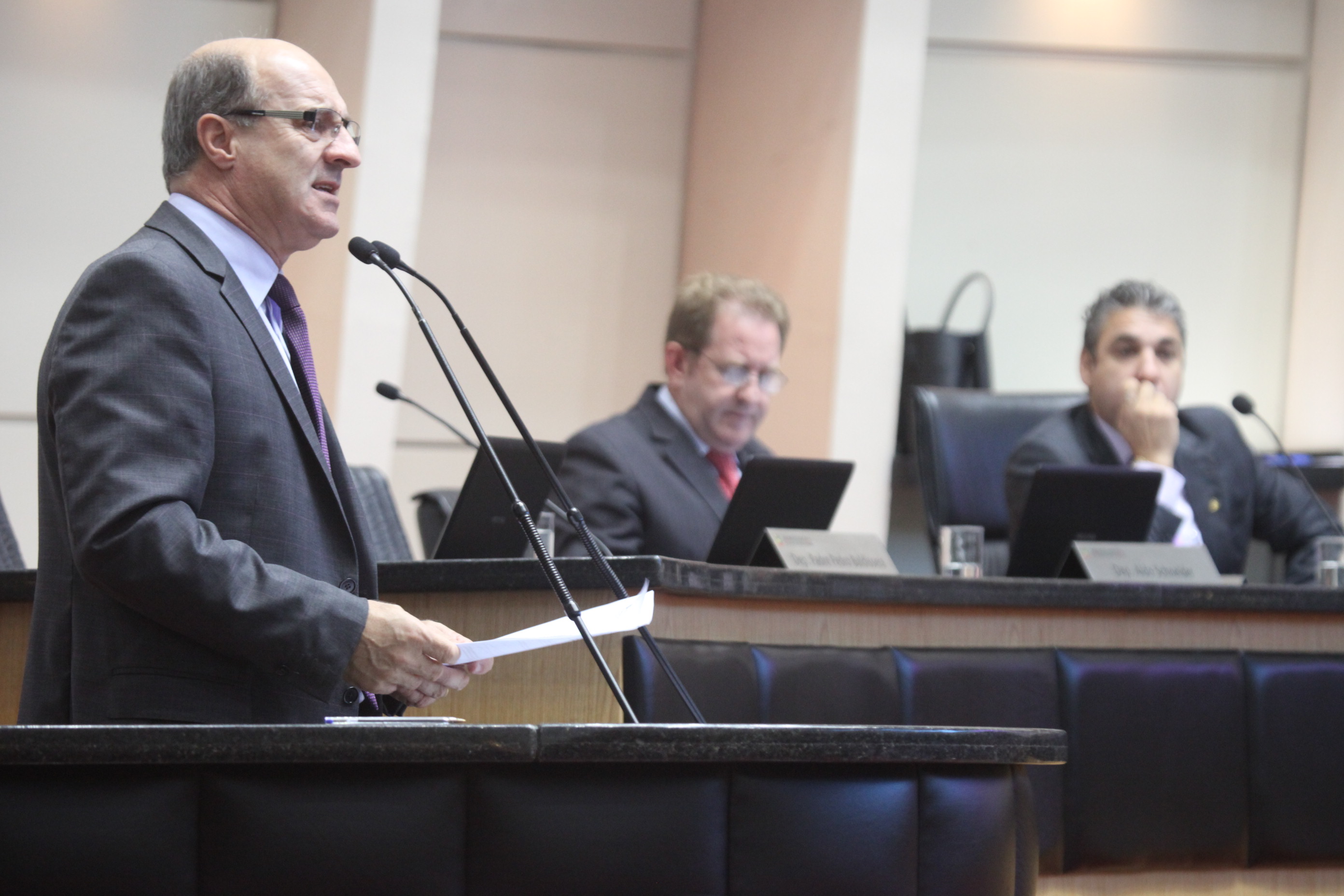 Deputado José Milton Scheffer (PP). Sessão Ordinária. Foto: Fábio Queiroz / Agência AL