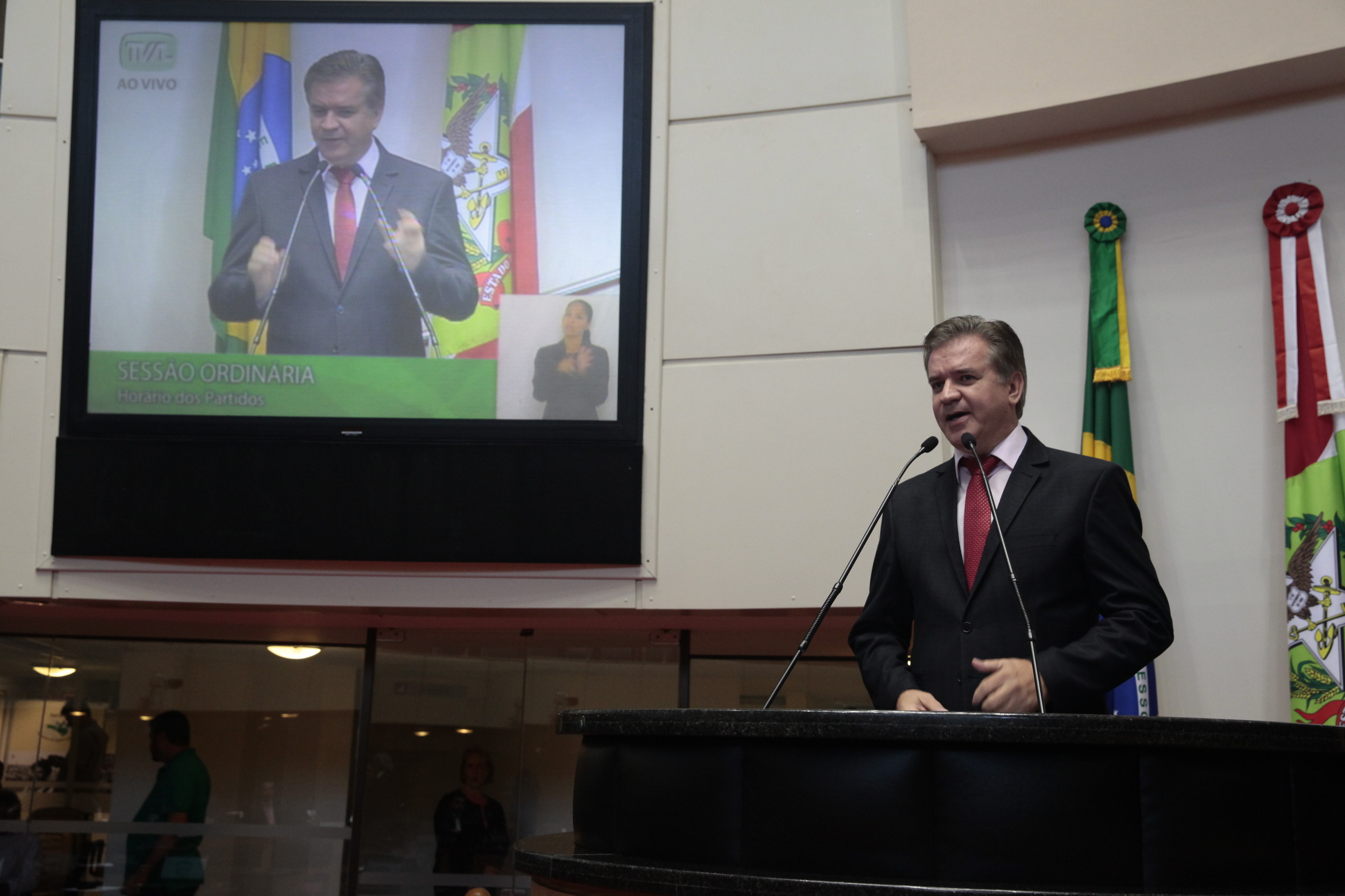 Sessão Ordinária - Plenário Osni Régis.  Deputado César Valduga (PCdoB) Foto: Eduardo Guedes de Oliveira / Agência AL