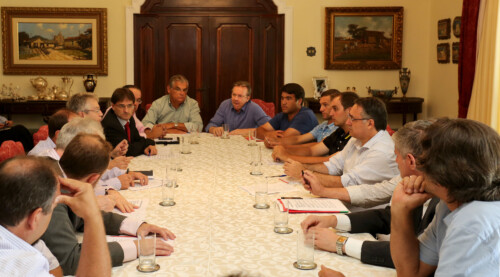 Encontro de lideranças com governador debate reivindicações dos caminhoneiros