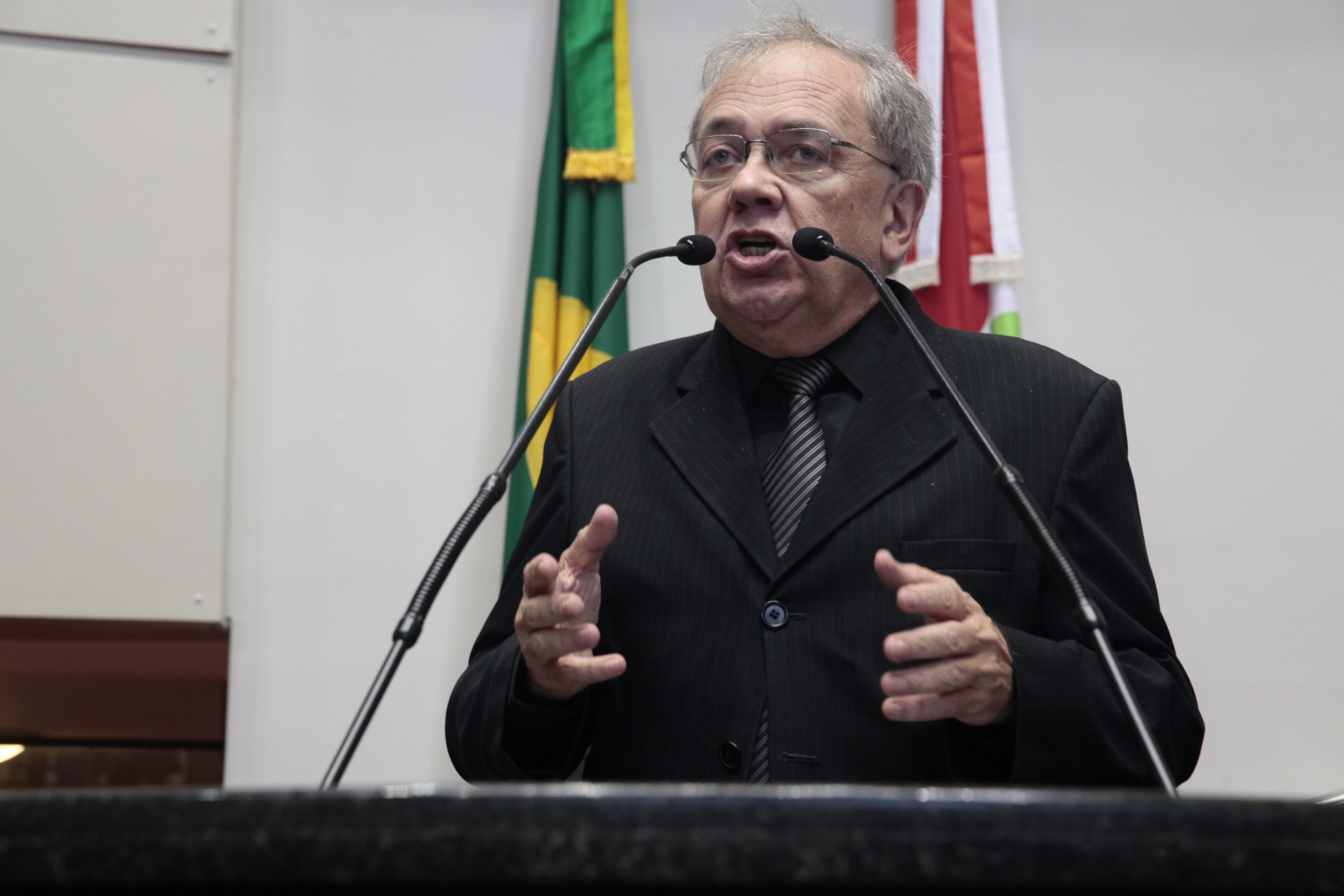 Sessão Ordinária - Plenário Osni Régis. Deputado Fernando Coruja (PMDB)  Foto: Eduardo Guedes de Oliveira / Agência AL