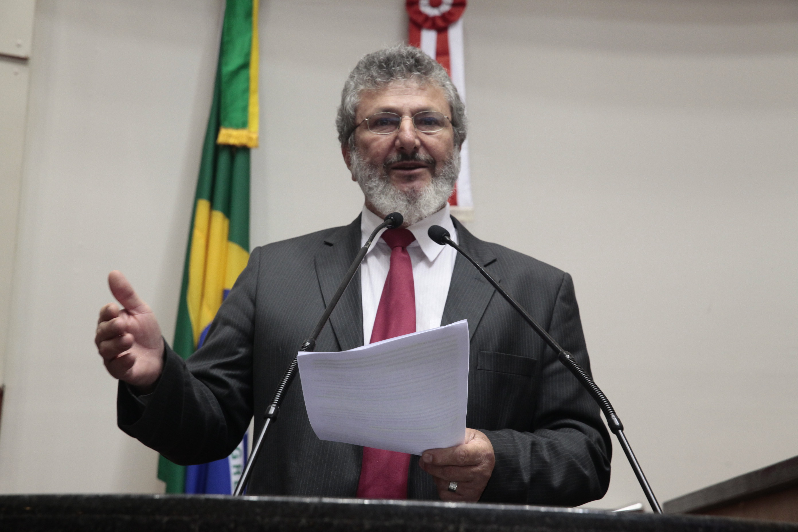 Sessão Ordinária - Plenário Osni Regis. Deputado Padre Pedro Baldissera (PT)  Foto: Eduardo Guedes de Oliveira / Agência AL