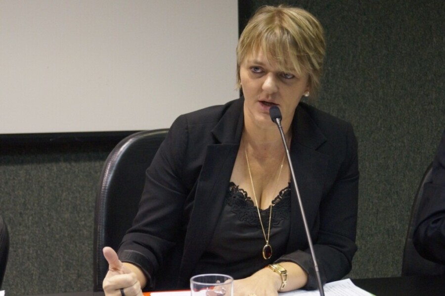 Deputada Luciane Carminatti