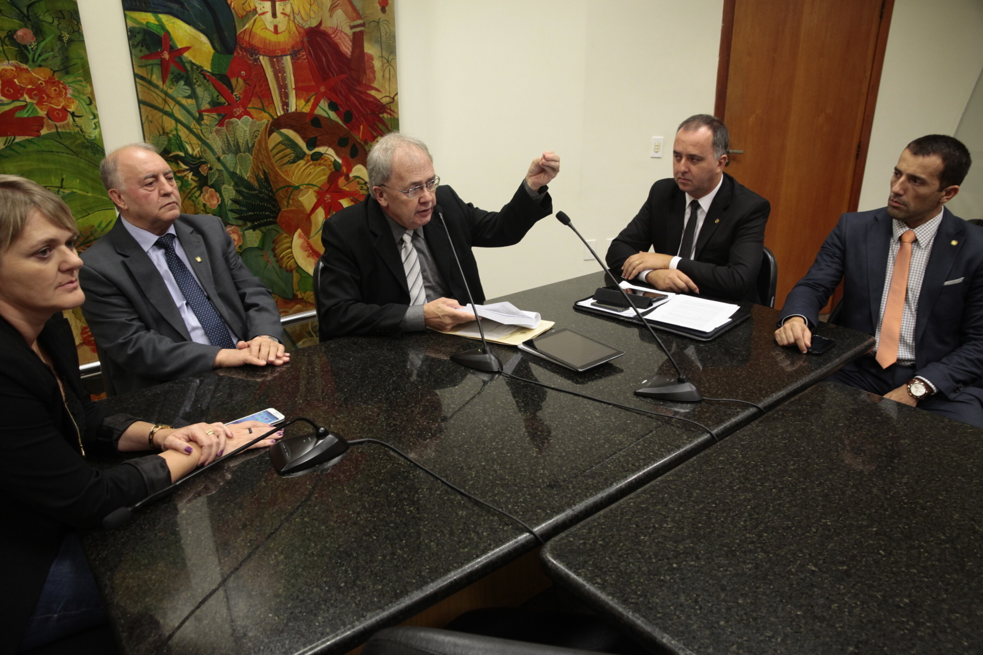 Fórum Parlamentar defende mudança no Pacto Federativo